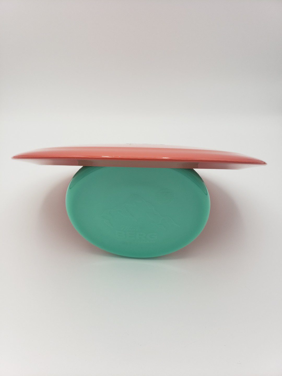 Kastaplast K1 Grym pinkblack disc golf disc back view