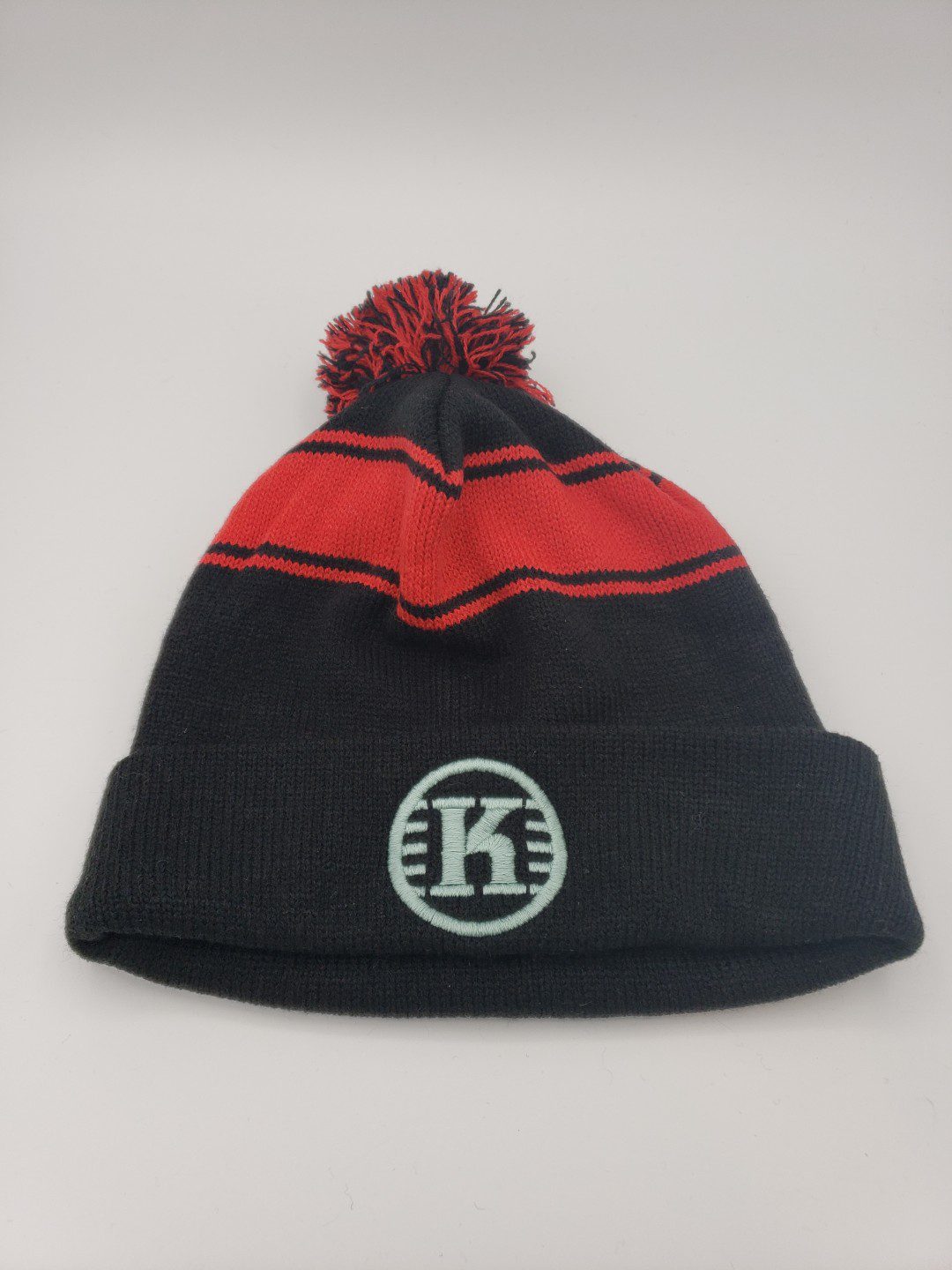 Kastaplast Pom Pom Beanie by Par Plastics disc golf disc side view
