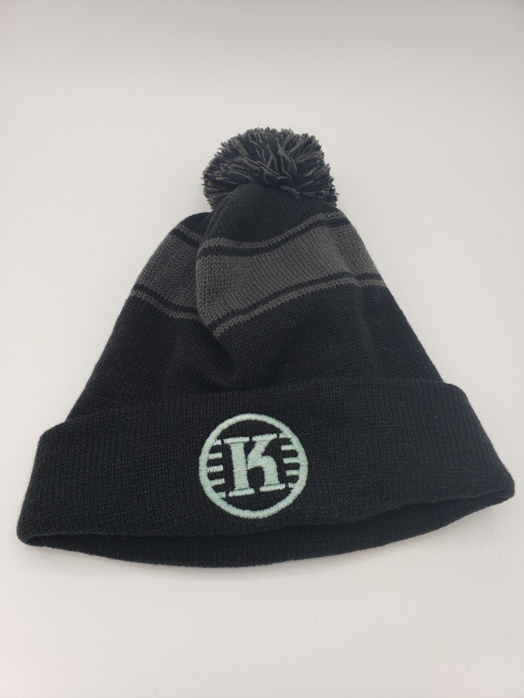 Kastaplast Pom Pom Beanie by Par Plastics disc golf disc front view