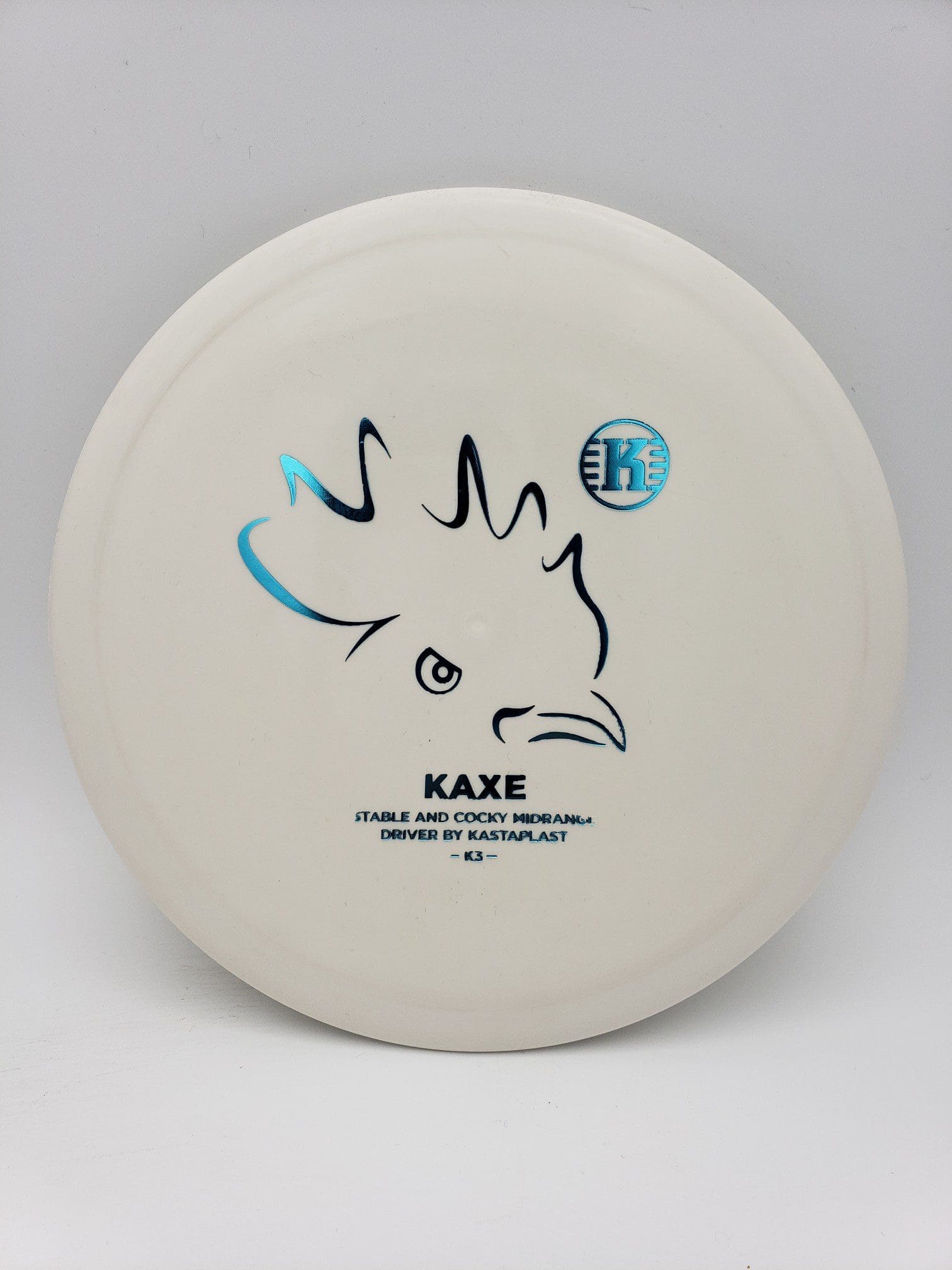 Kastaplast K3 Kaxe white disc golf disc front view