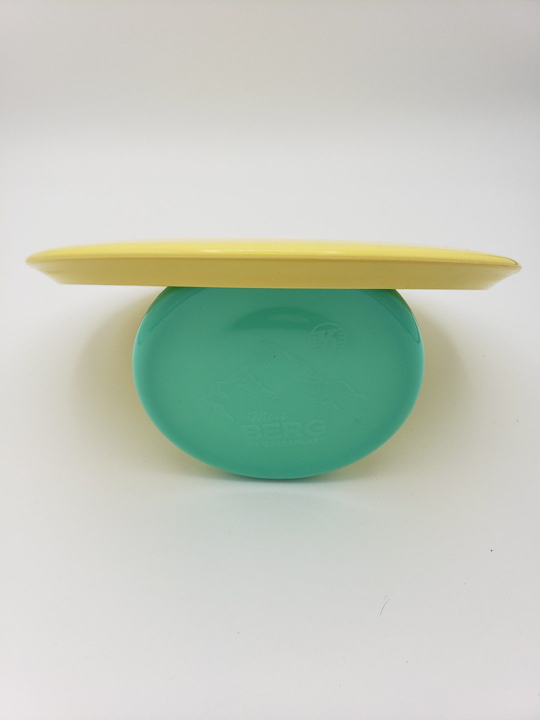 Kastaplast K3 Kaxe Z buttermilk disc golf disc back view