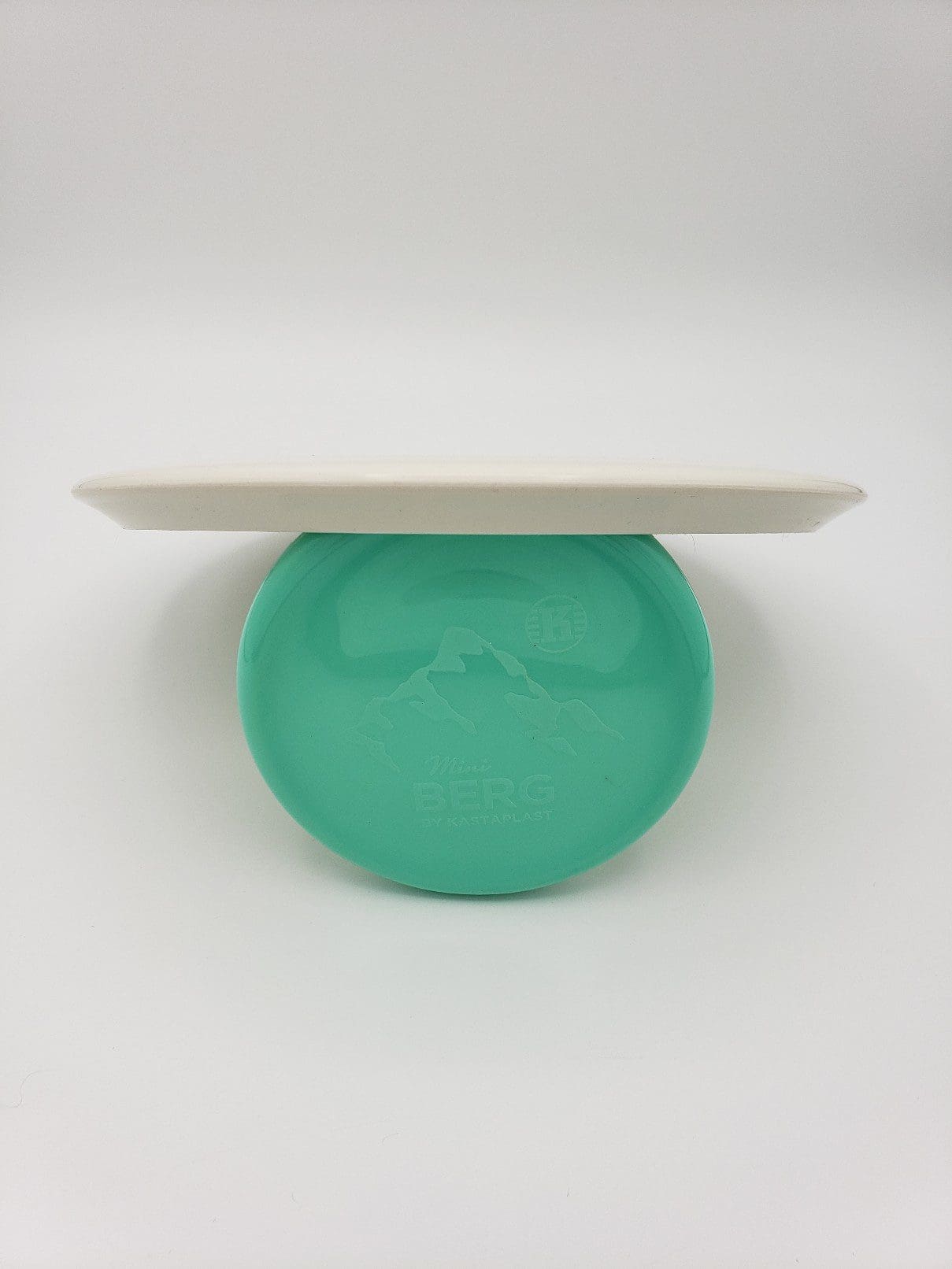 Kastaplast K3 Kaxe Z white disc golf disc back view