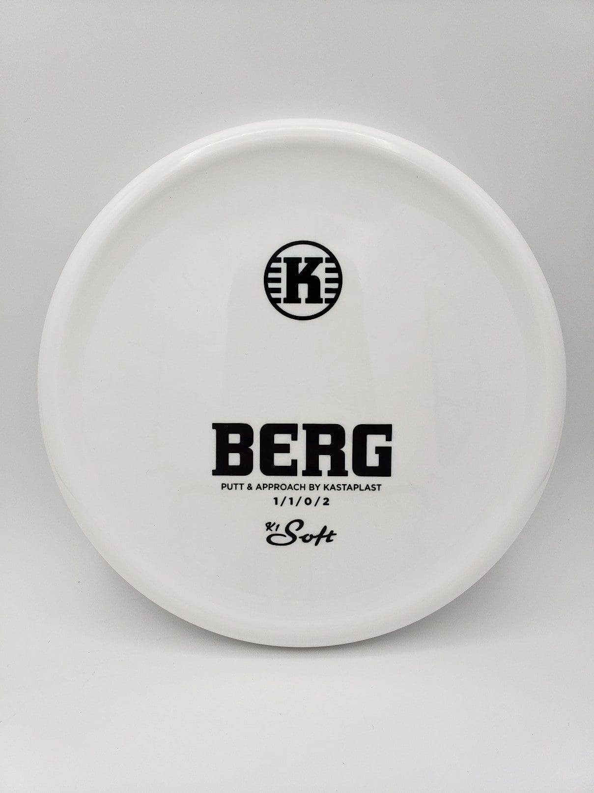 Kastaplast K1 Soft Berg white disc golf disc front view