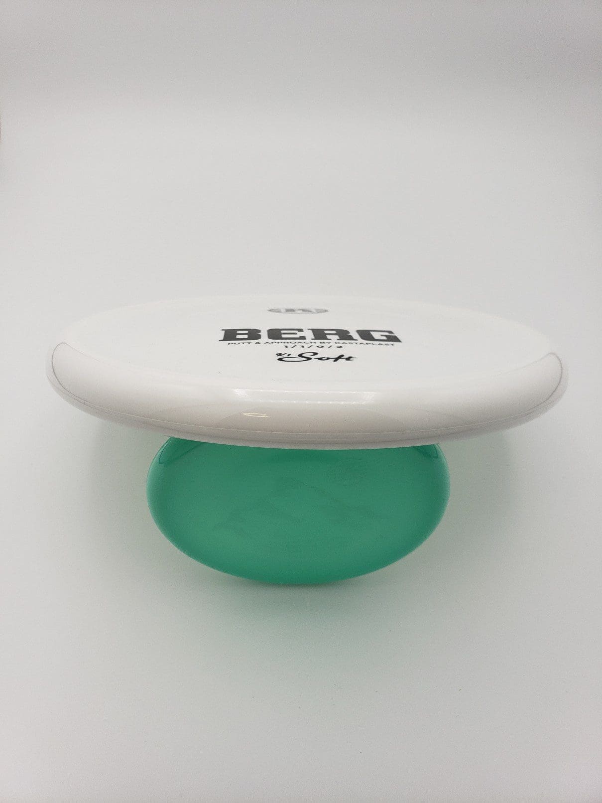 Kastaplast K1 Soft Berg white disc golf disc back view