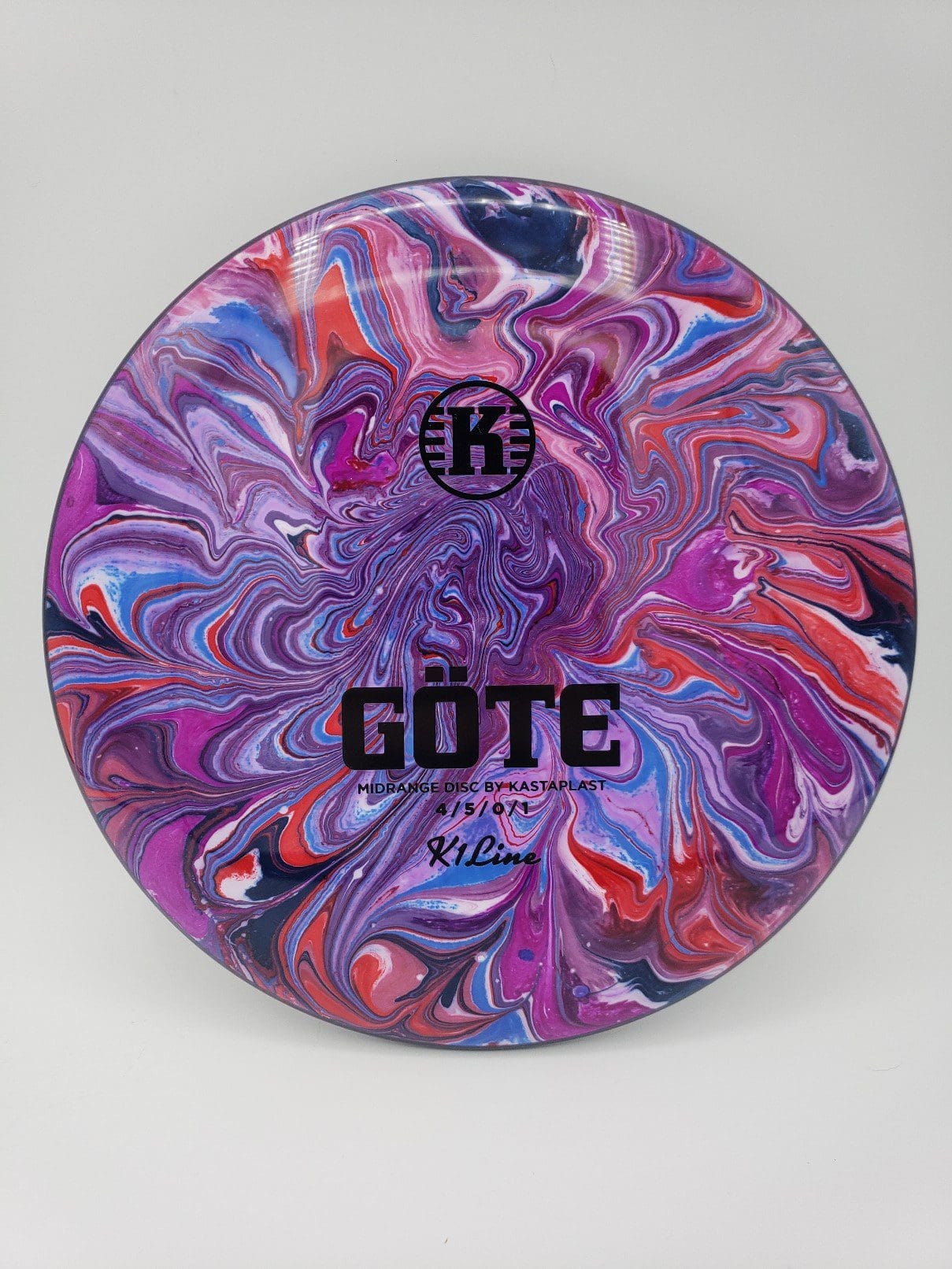 Pipedreamer Customs volume 1 disc golf disc side view