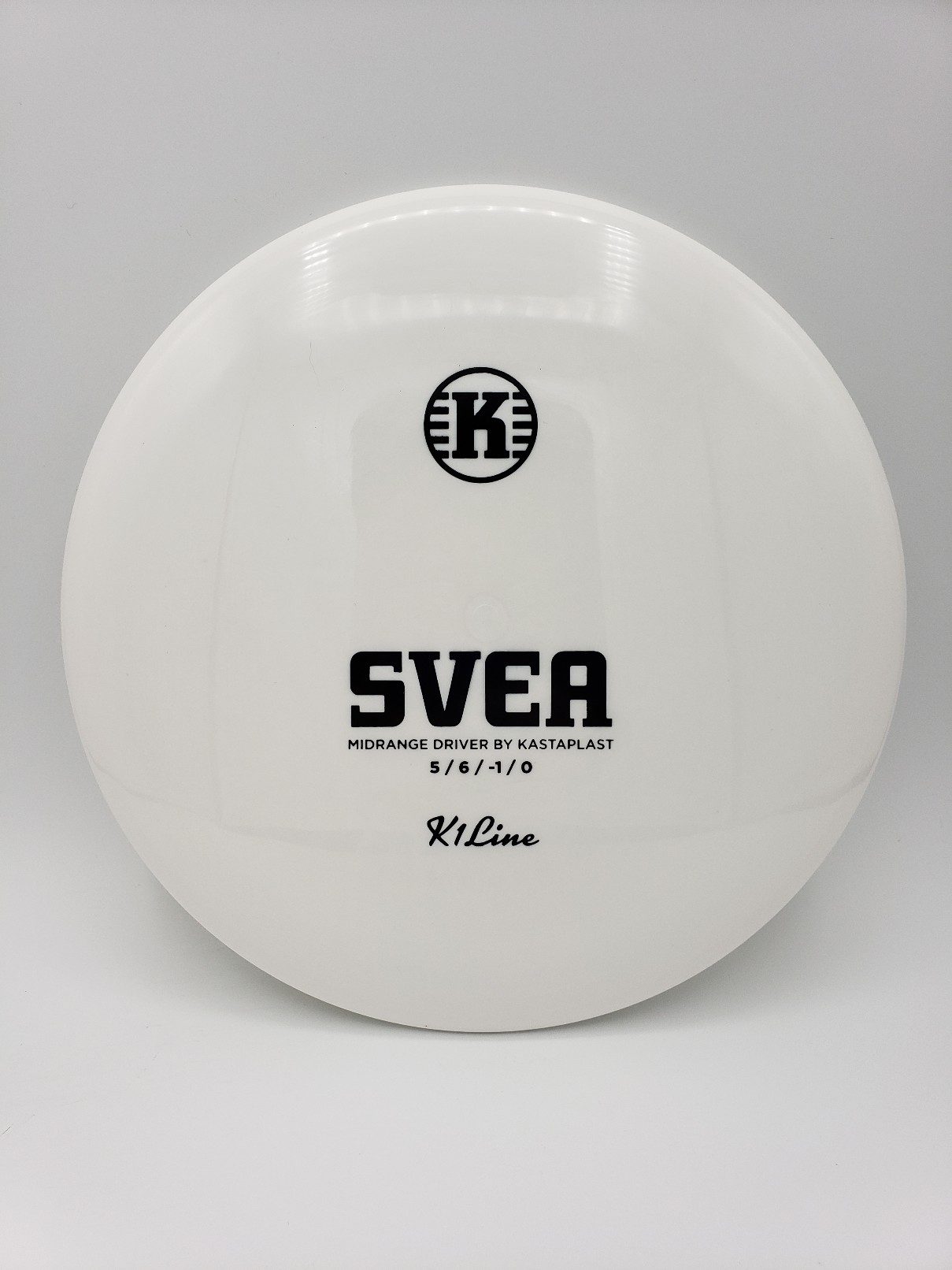 Kastaplast K1 Svea white disc golf disc front view