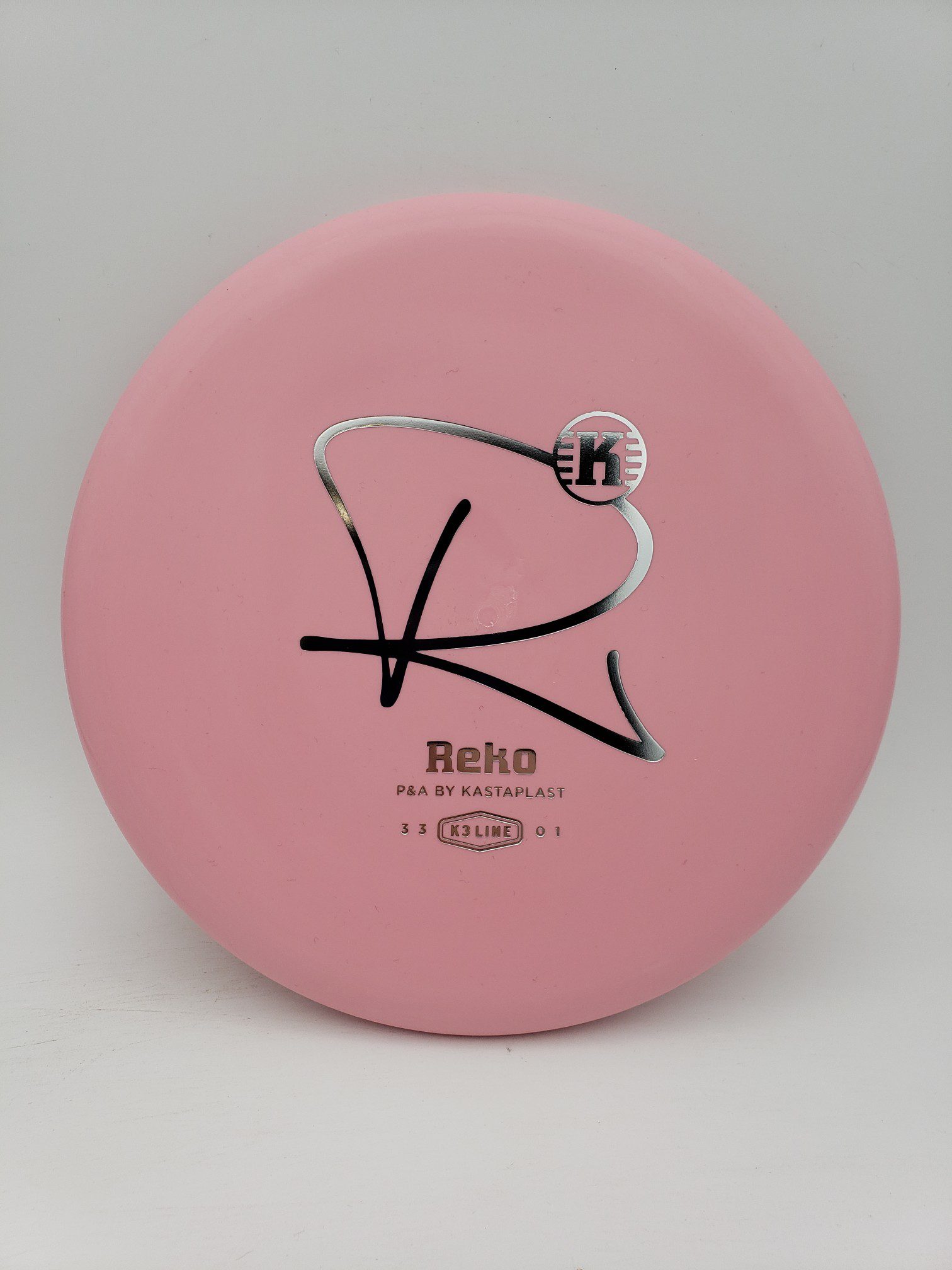 Kastaplast K3 Reko pink disc golf disc front view