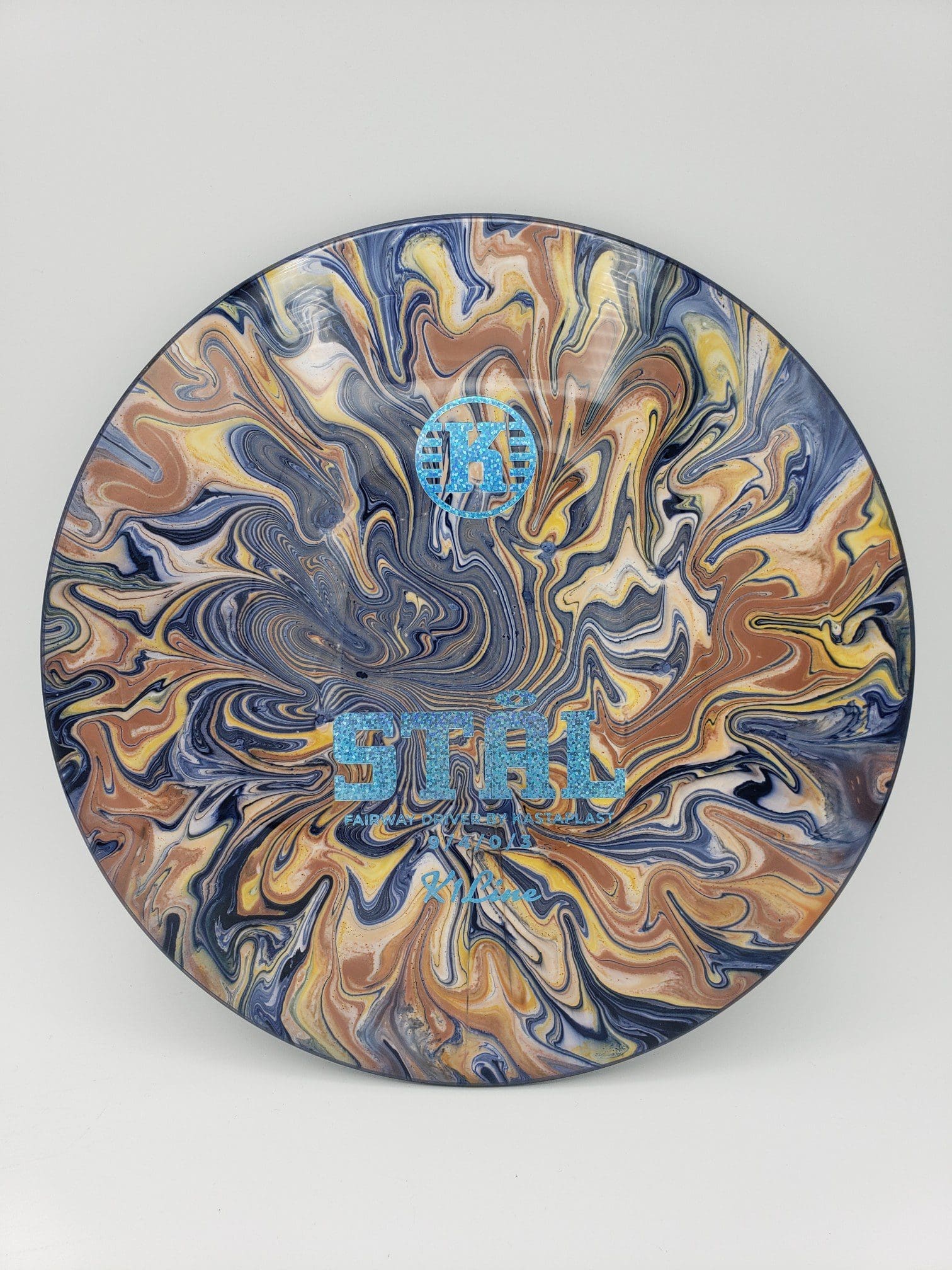 Pipedreamer Customs volume 2 disc golf disc side view