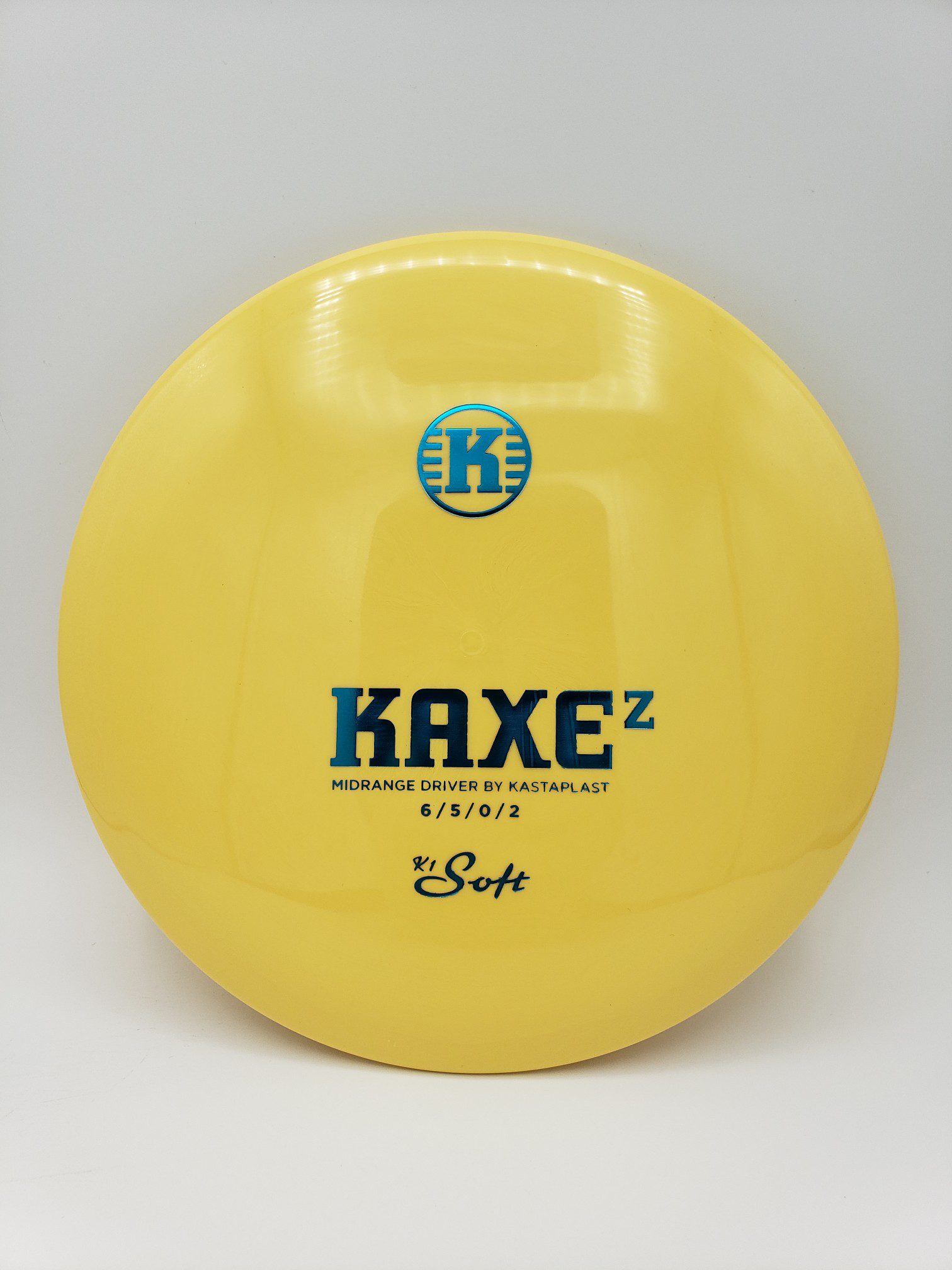 Kastaplast K1 Soft Kaxe Z buttermilk disc golf disc front view