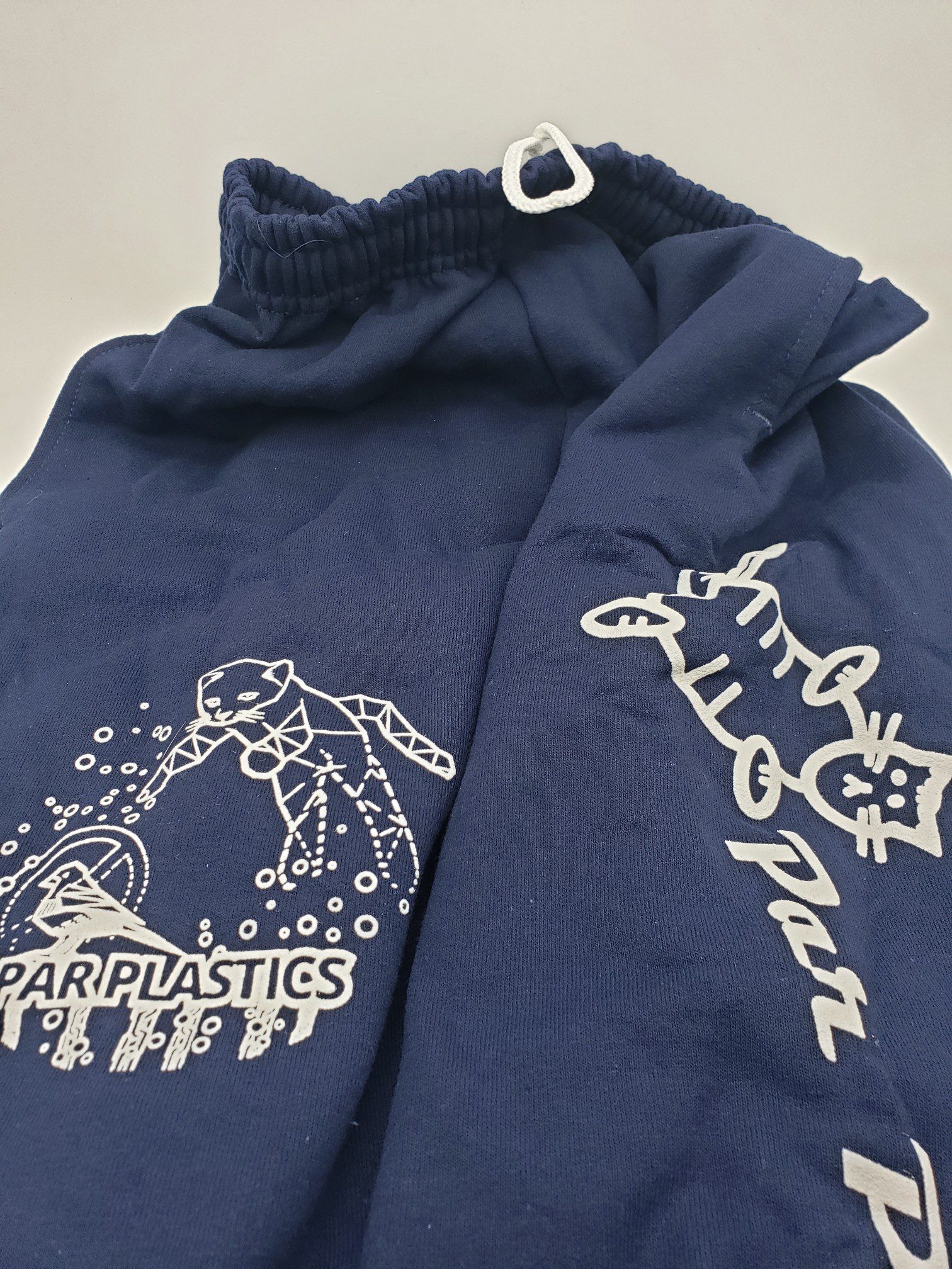 Par Plastics Sweatpants disc golf disc side view