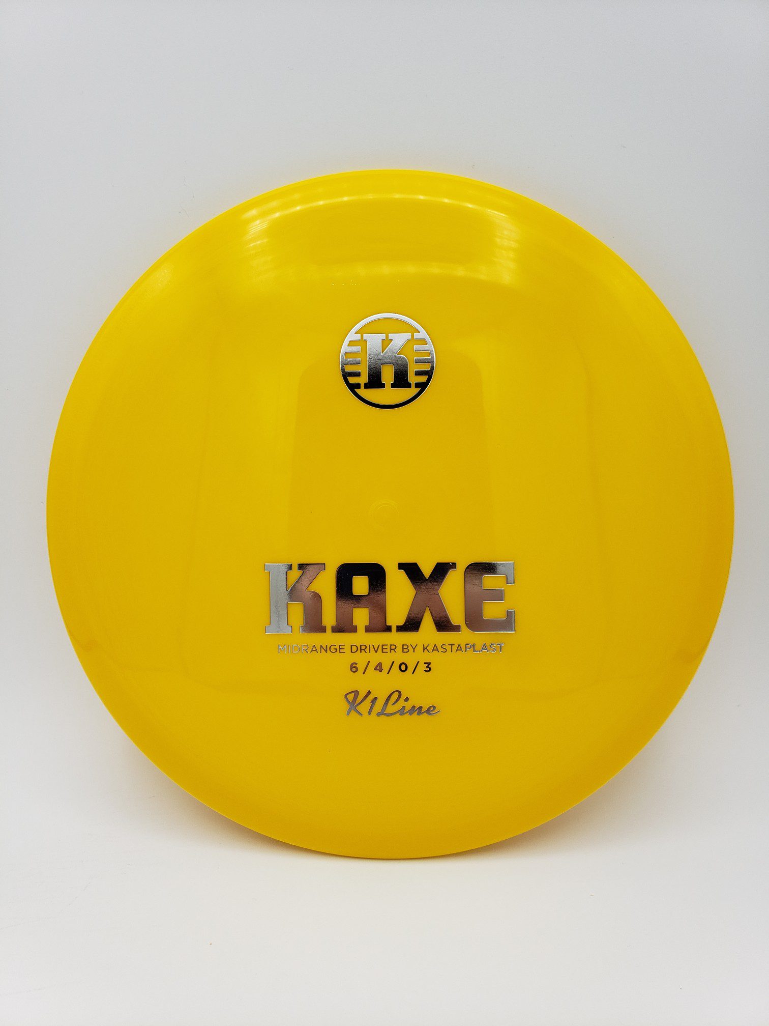 Kastaplast K1 Kaxe yellow disc golf disc front view