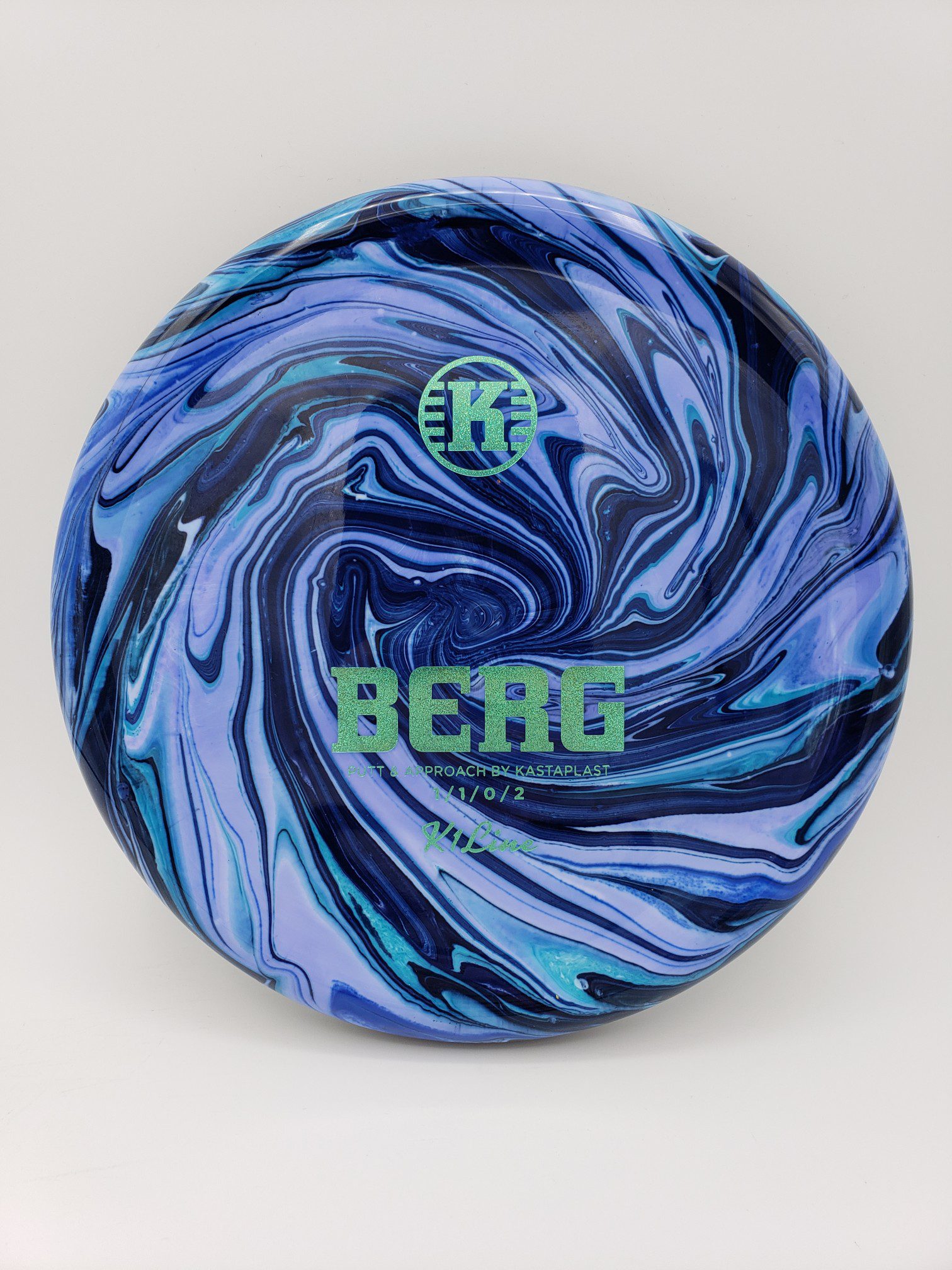 Pipedreamer Customs volume 3 disc golf disc front view