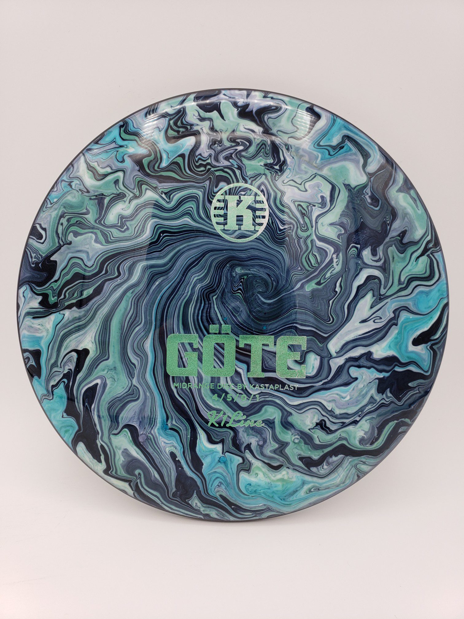 Pipedreamer Customs volume 3 disc golf disc detail view