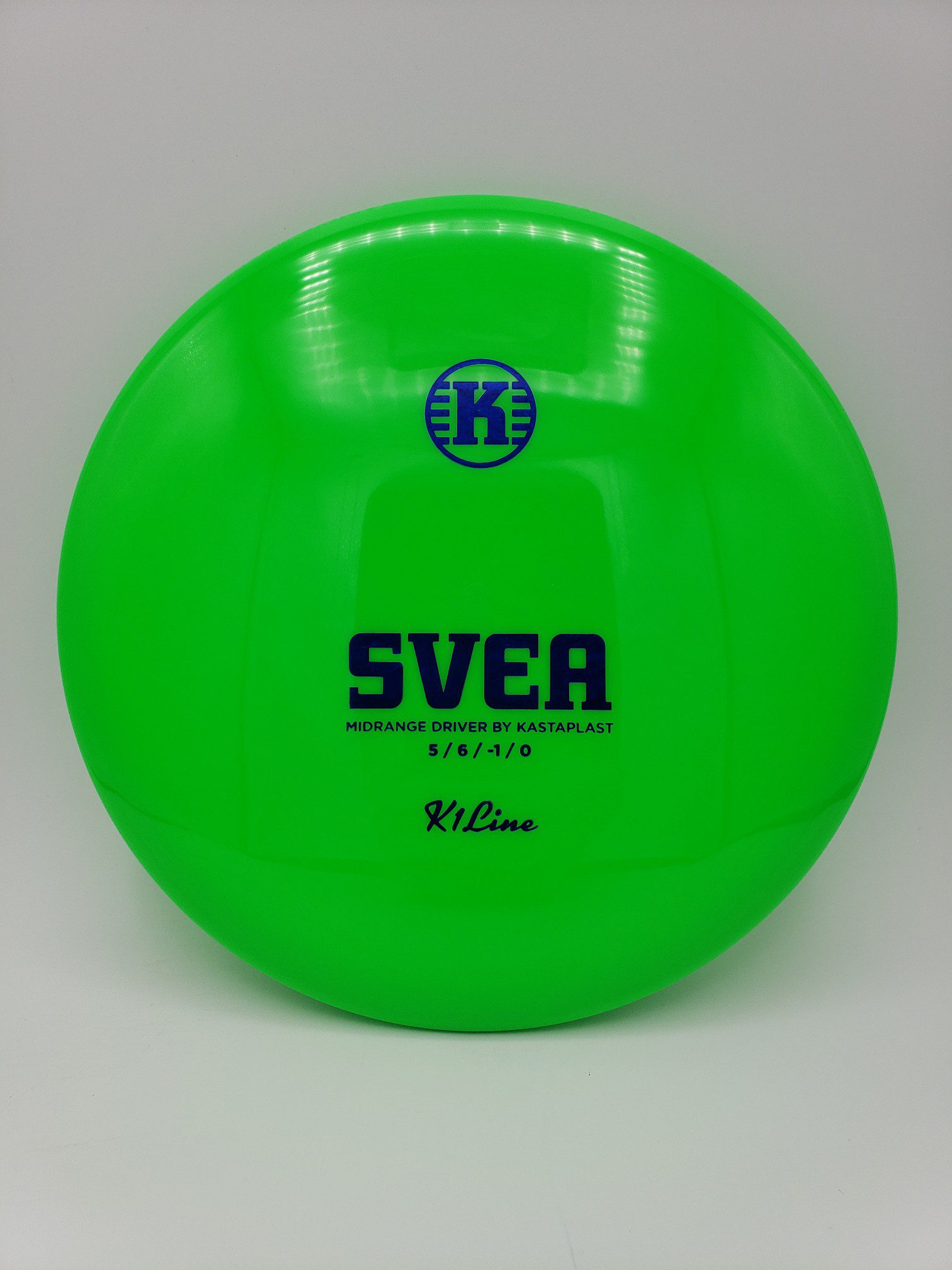 Kastaplast K1 Svea poison green disc golf disc front view