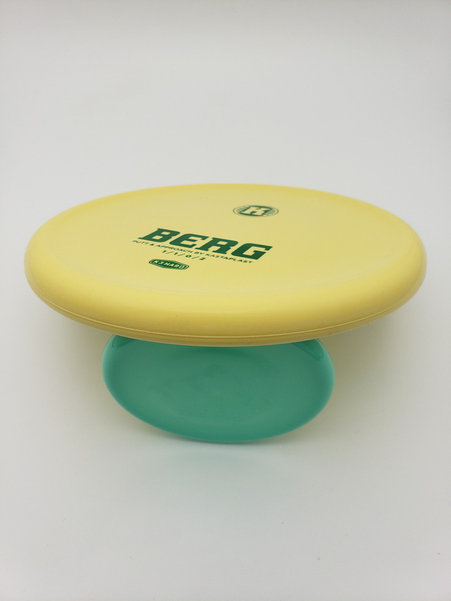 Kastaplast K3 Hard Berg buttermilk disc golf disc back view