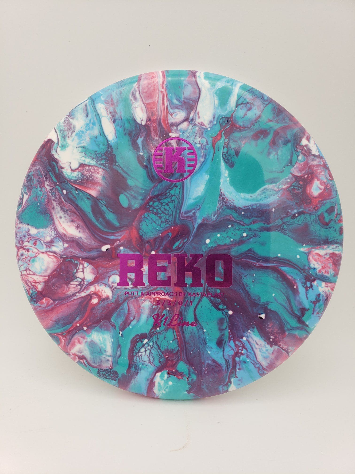 Greazy Dyes volume 1 disc golf disc detail view