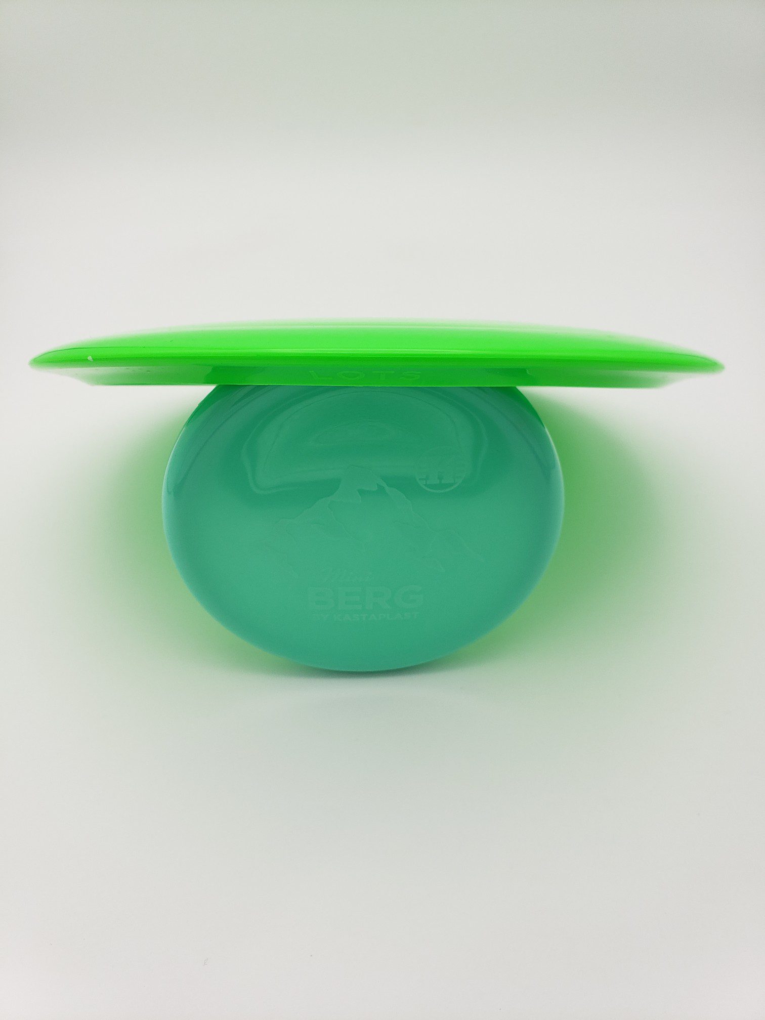 Kastaplast K1 Lots poison green disc golf disc back view
