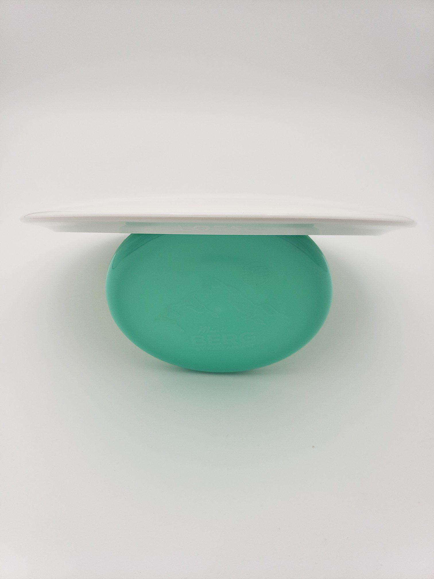 Kastaplast K1 Lots white disc golf disc back view