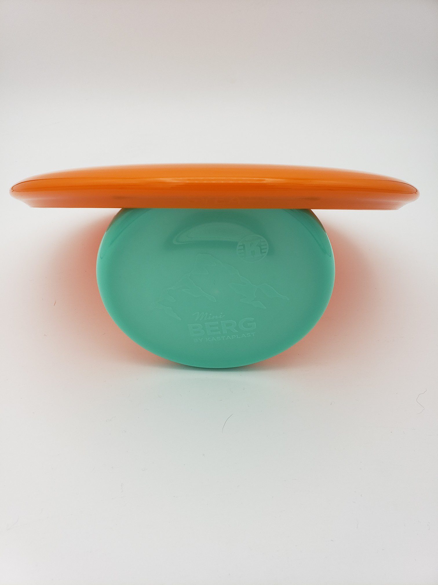 Kastaplast K1 Svea orange disc golf disc back view