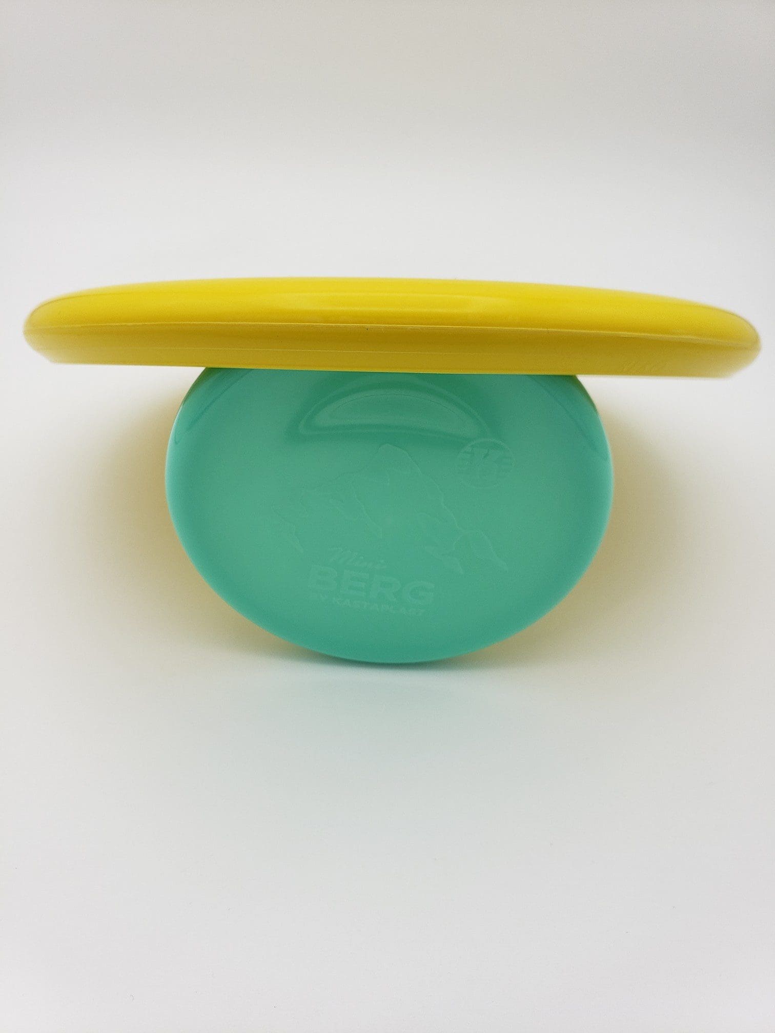 Kastaplast K3 Hard Reko yellow disc golf disc back view