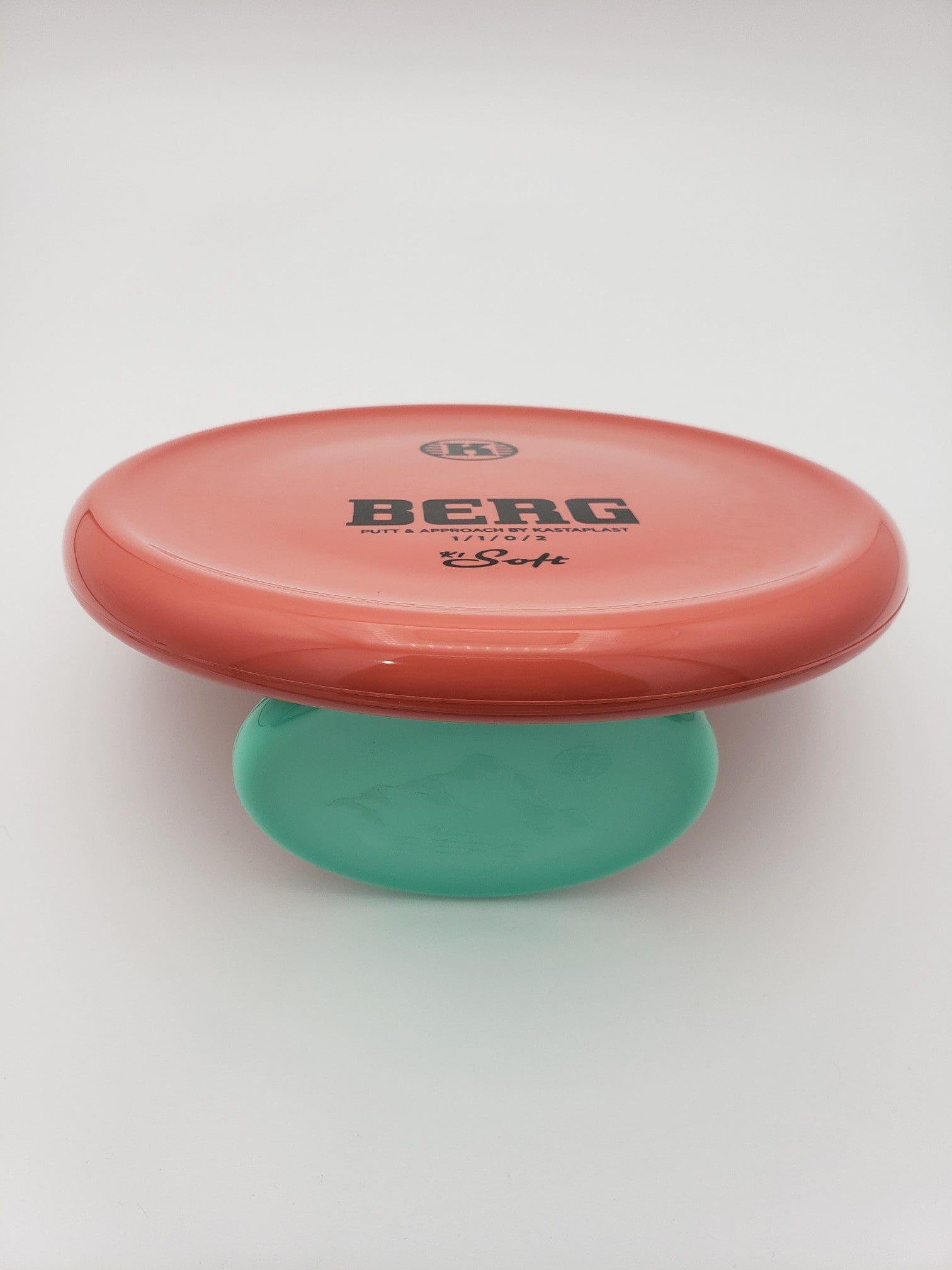 Kastaplast K1 Soft Berg pink disc golf disc back view