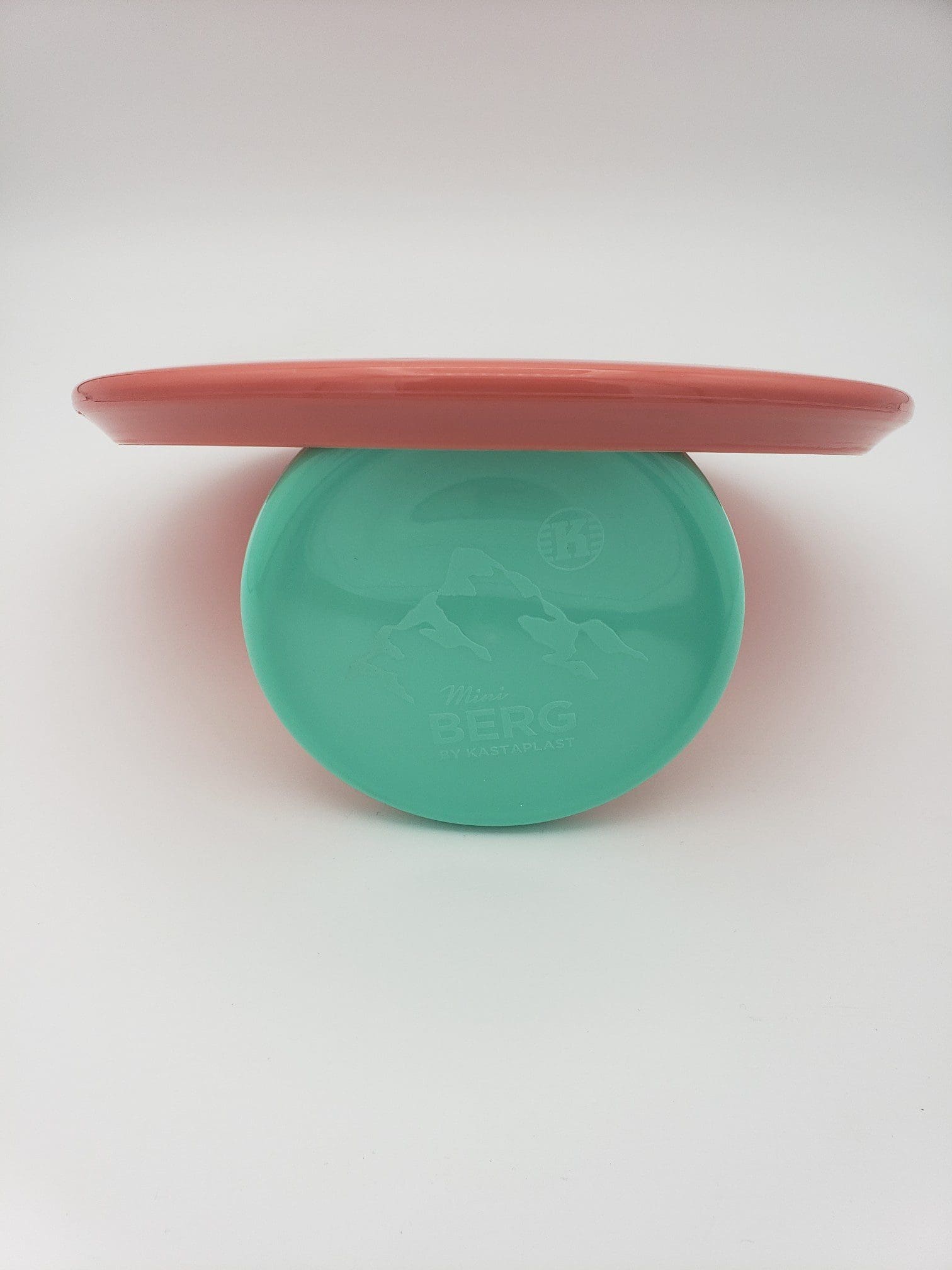 Kastaplast K1 Jrn bubblegum pink disc golf disc back view
