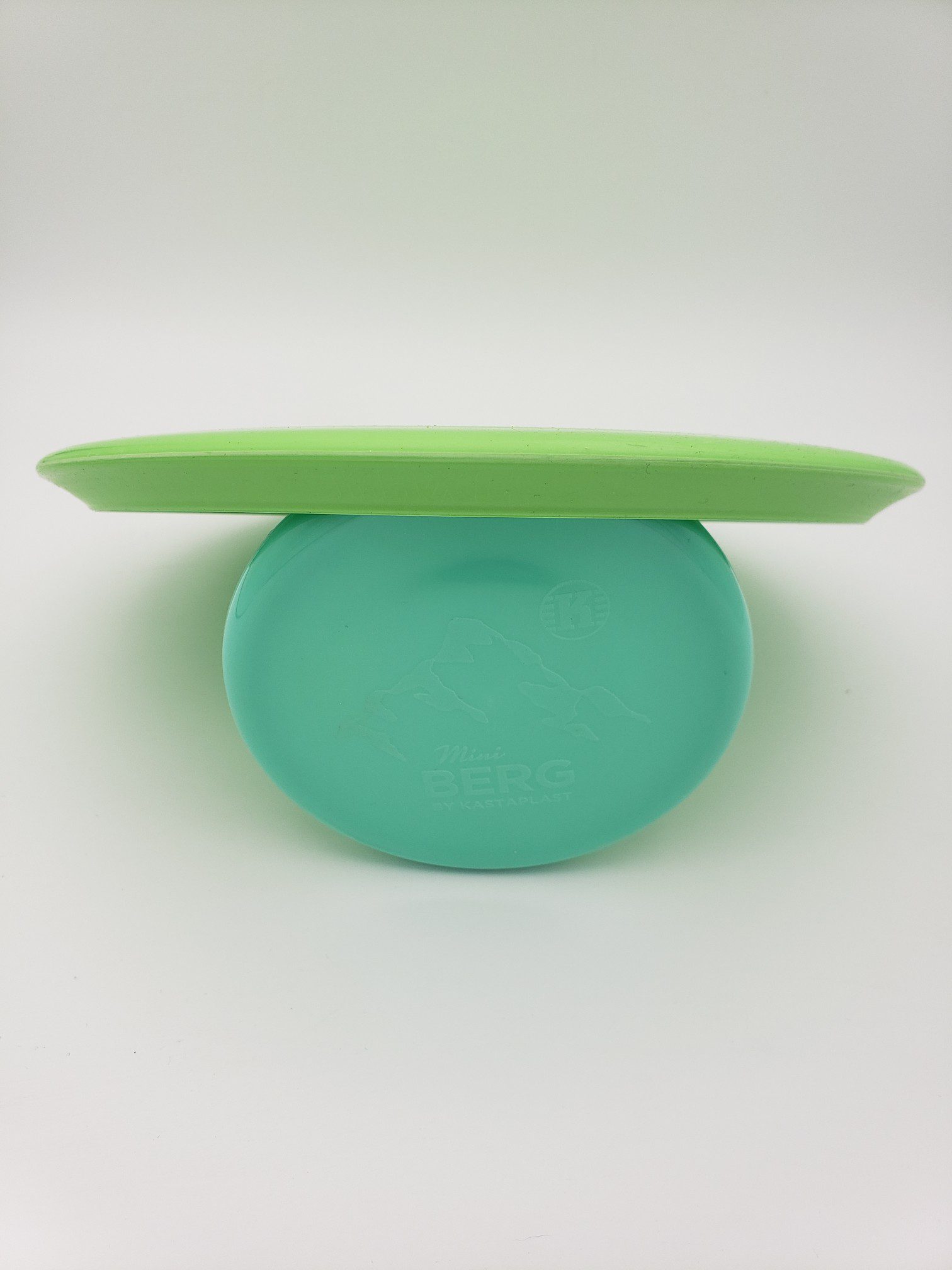 Kastaplast K3 Kaxe lime disc golf disc back view