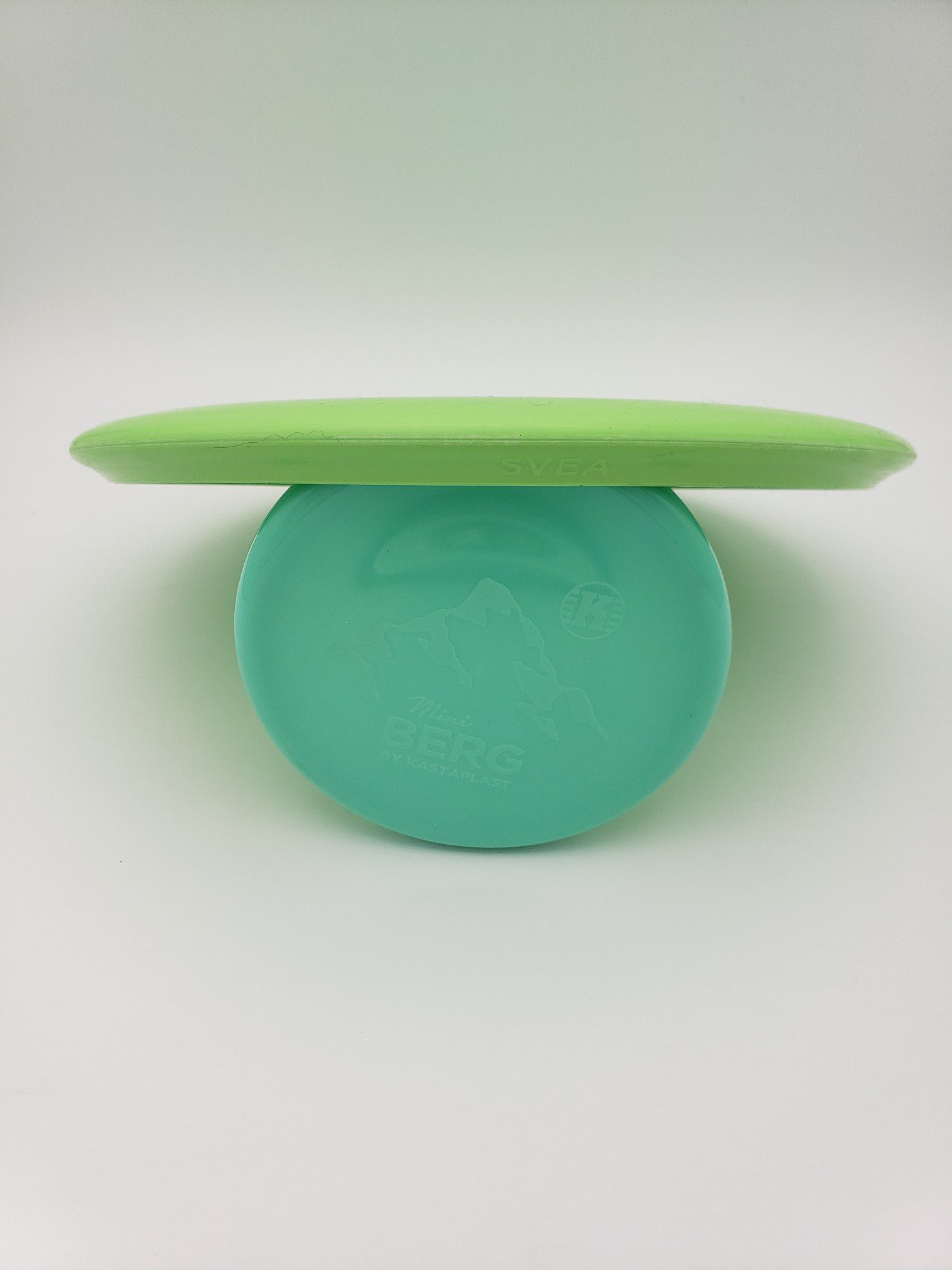 Kastaplast K3 Hard Svea AT-AT Cat by Les White disc golf disc back view