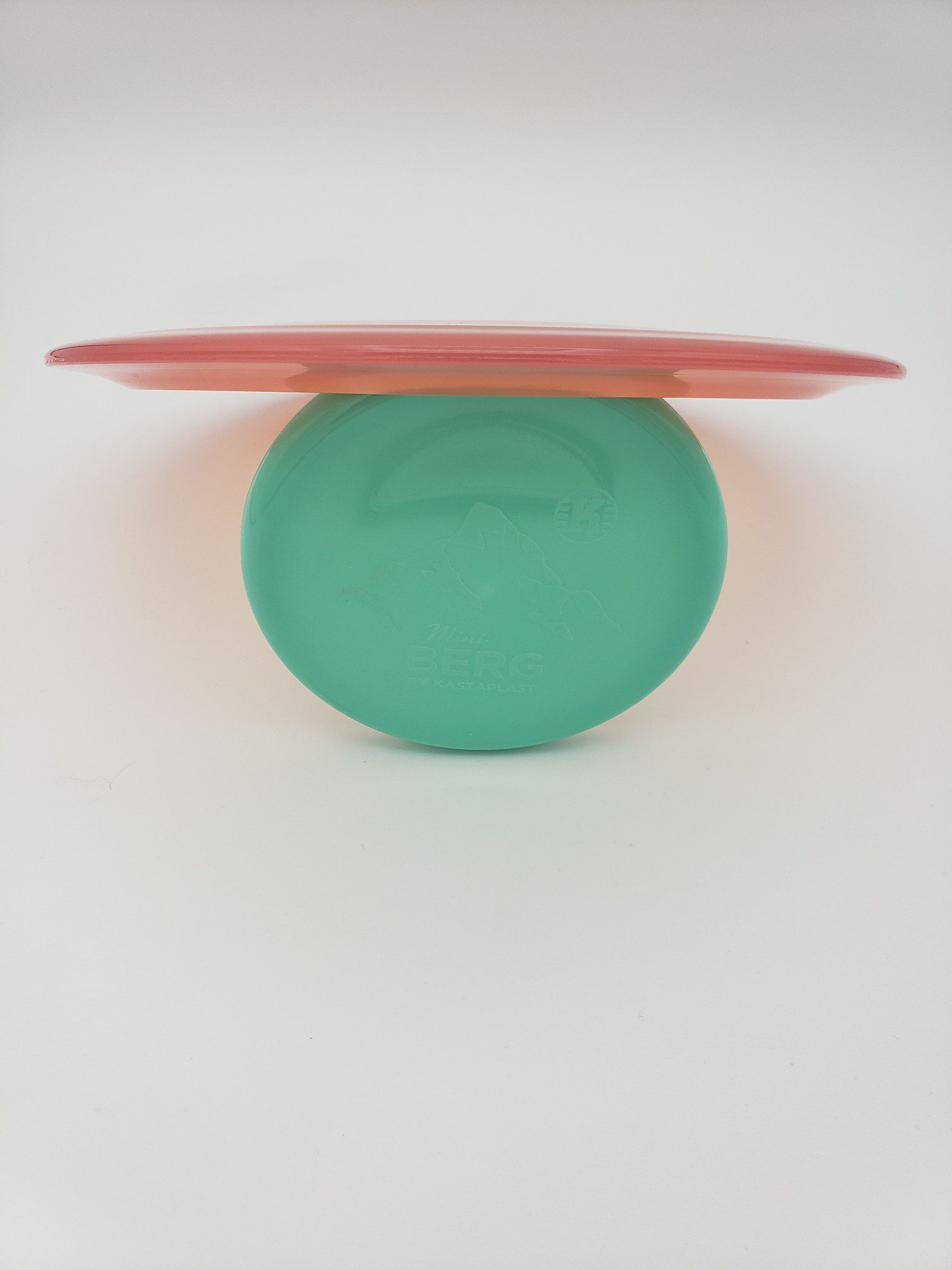 Kastaplast K1 Rask light pink disc golf disc back view