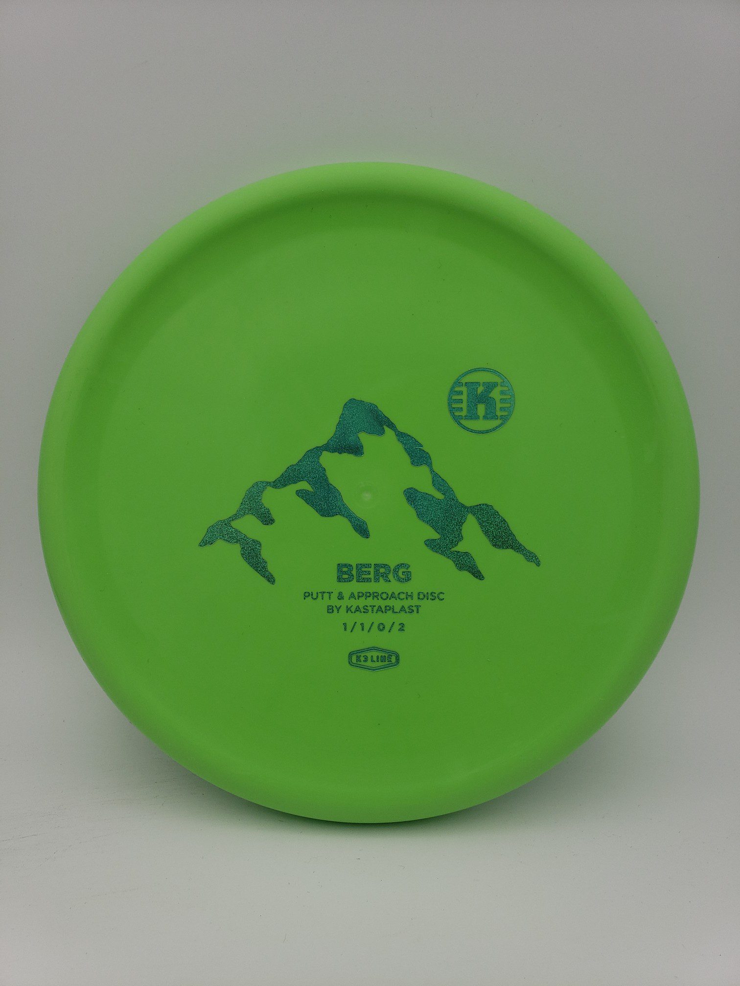 Kastaplast K3 Berg lime green disc golf disc front view