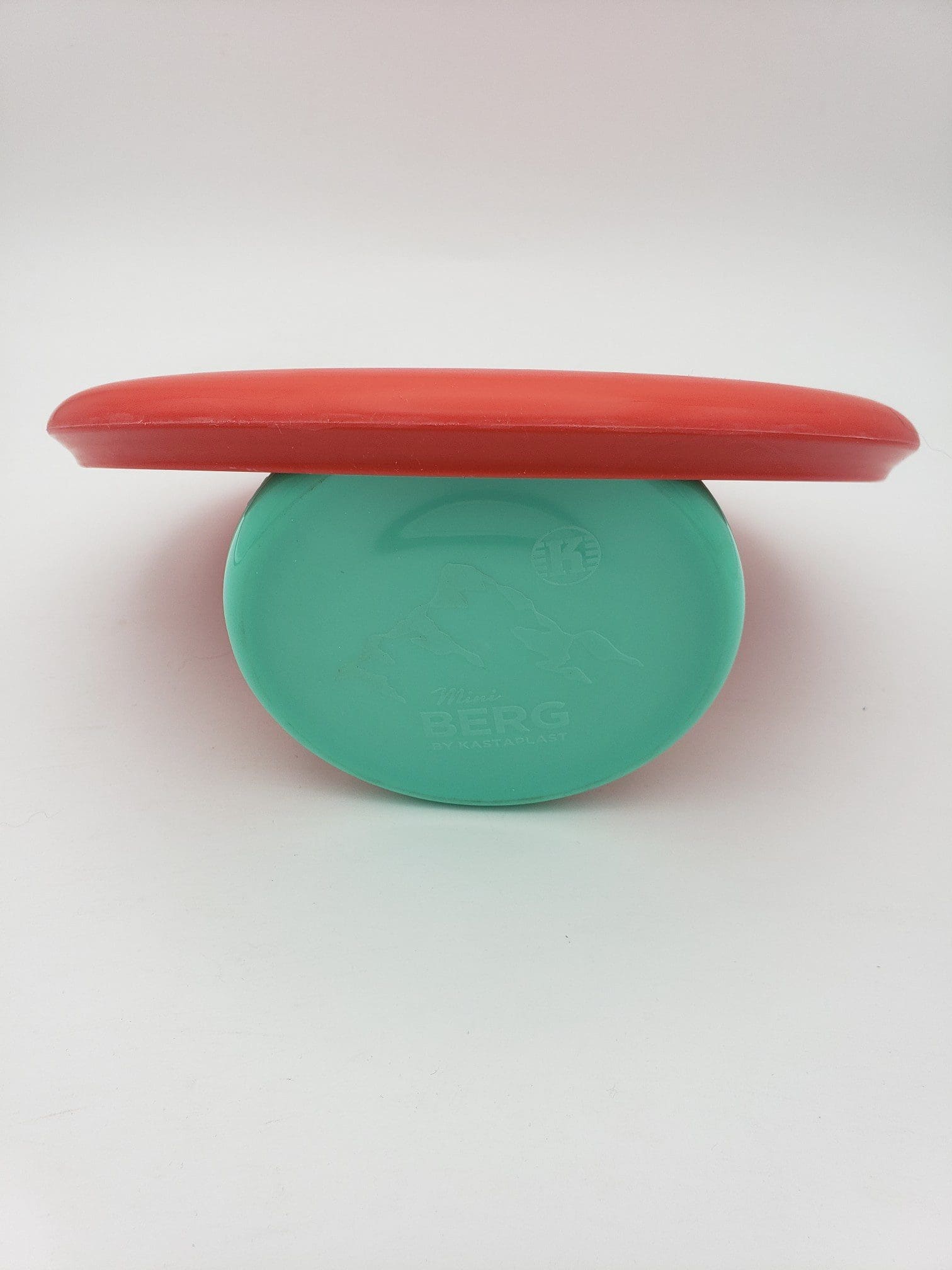 Kastaplast K3 Reko X red disc golf disc back view