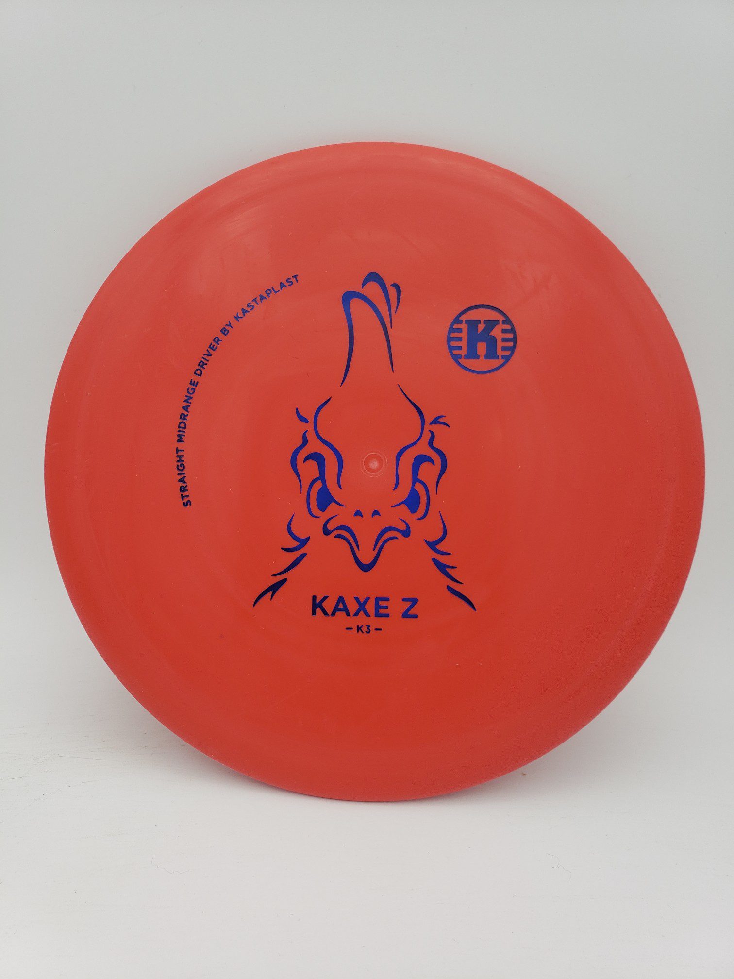 Kastaplast K3 Kaxe Z red disc golf disc front view