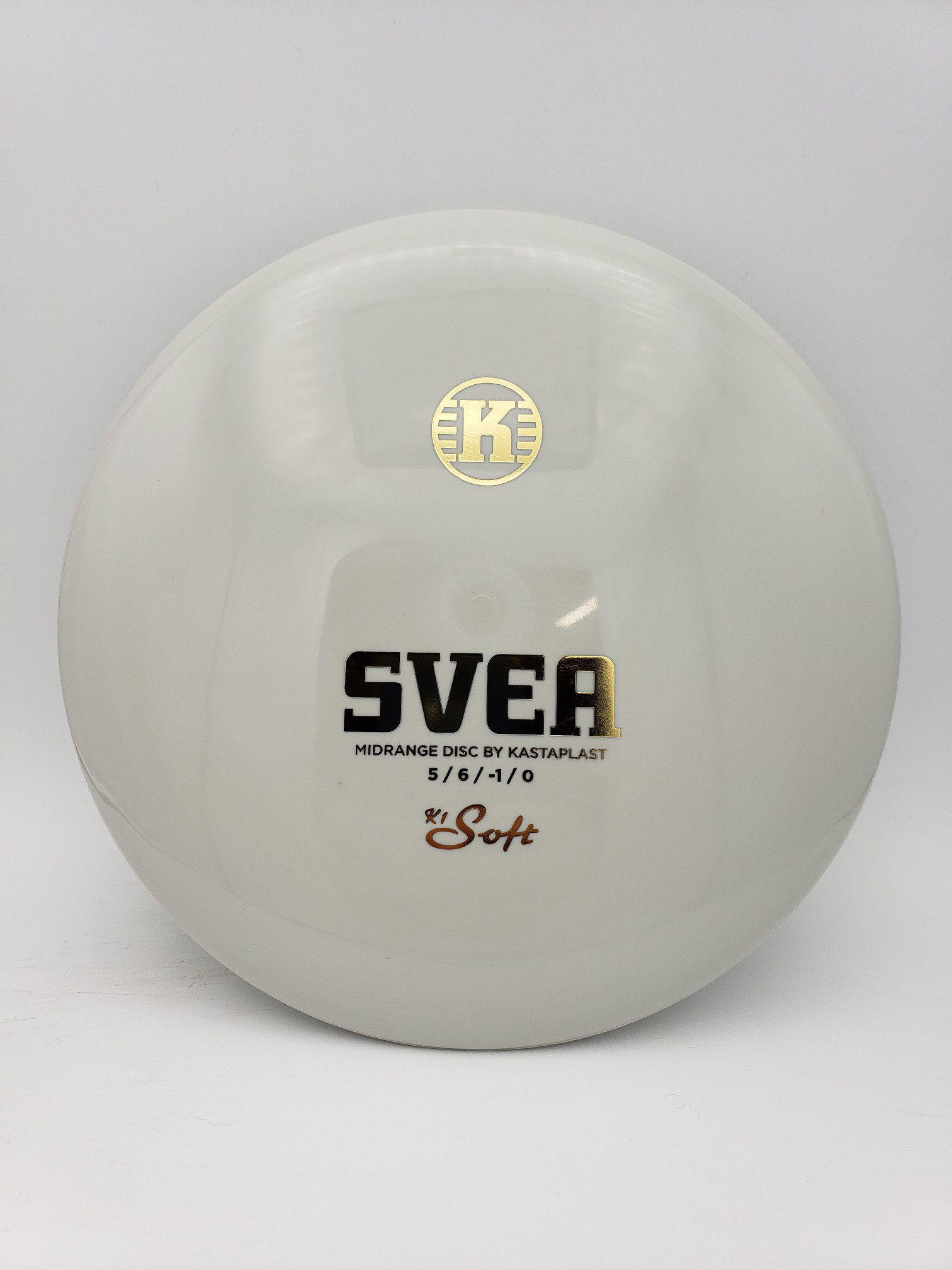 Kastaplast K1 Soft Svea grey disc golf disc front view