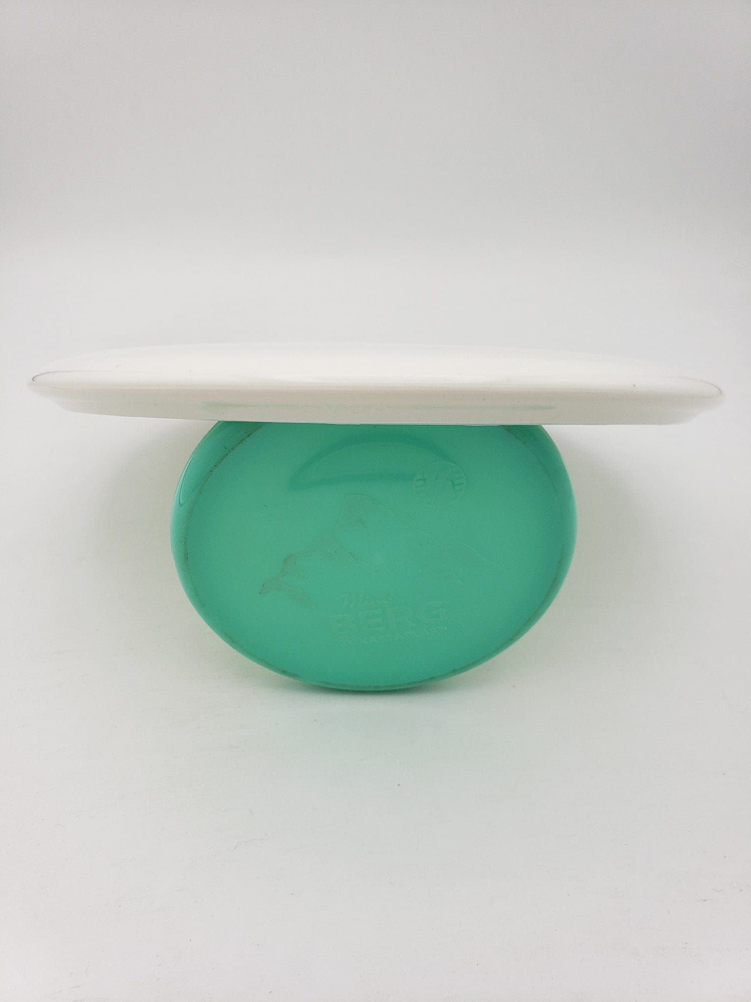 Kastaplast K1 Soft Svea white disc golf disc back view