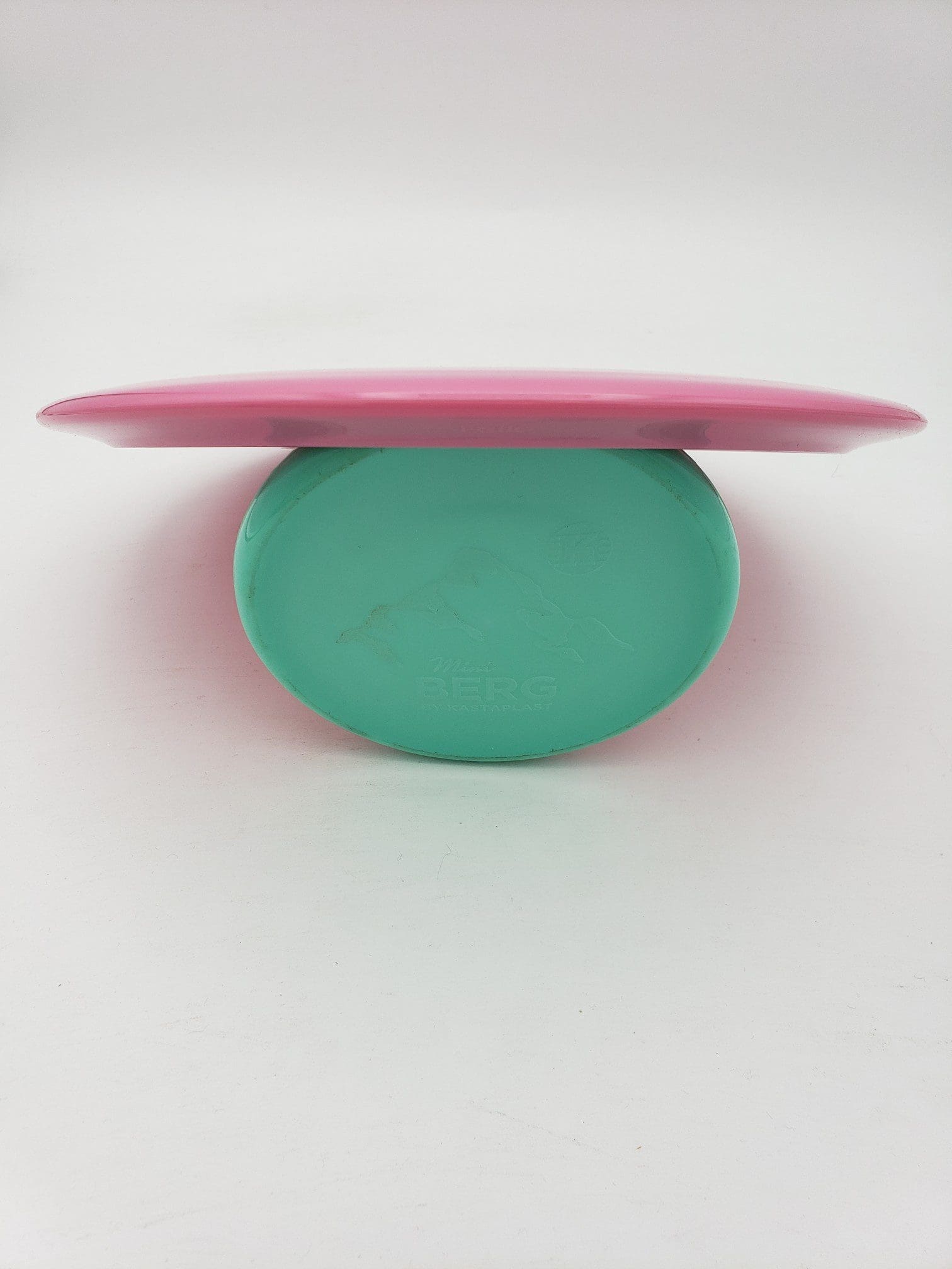 Kastaplast K1 Soft Falk bubblegum pink disc golf disc back view