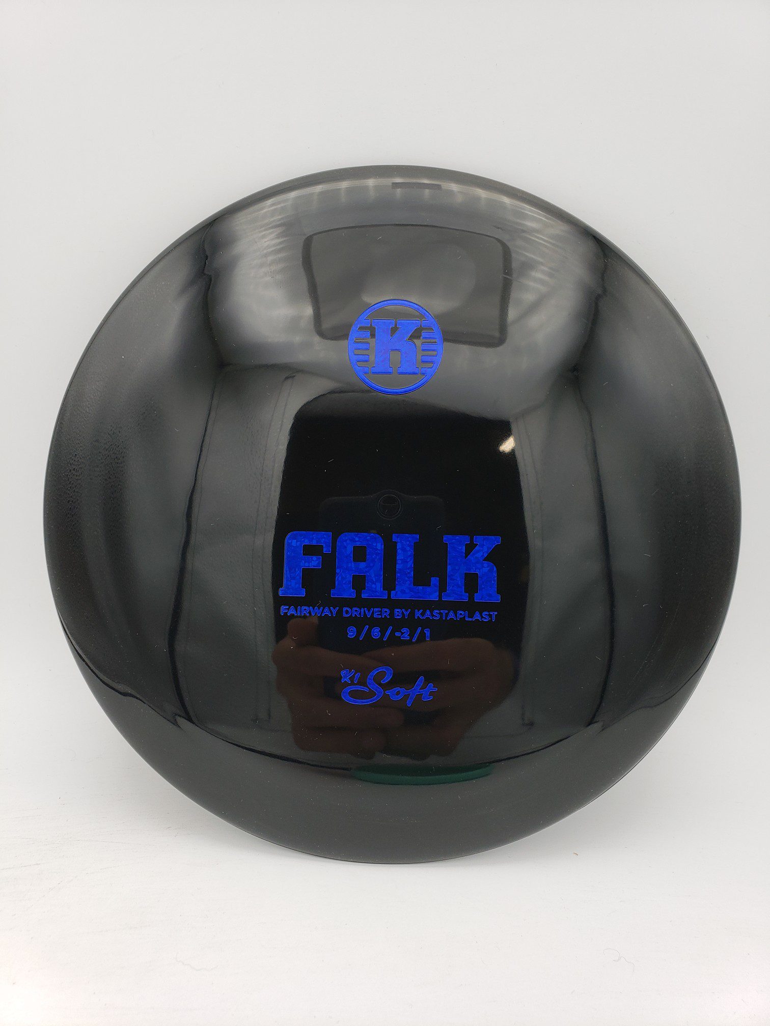 Kastaplast K1 Soft Falk black disc golf disc front view