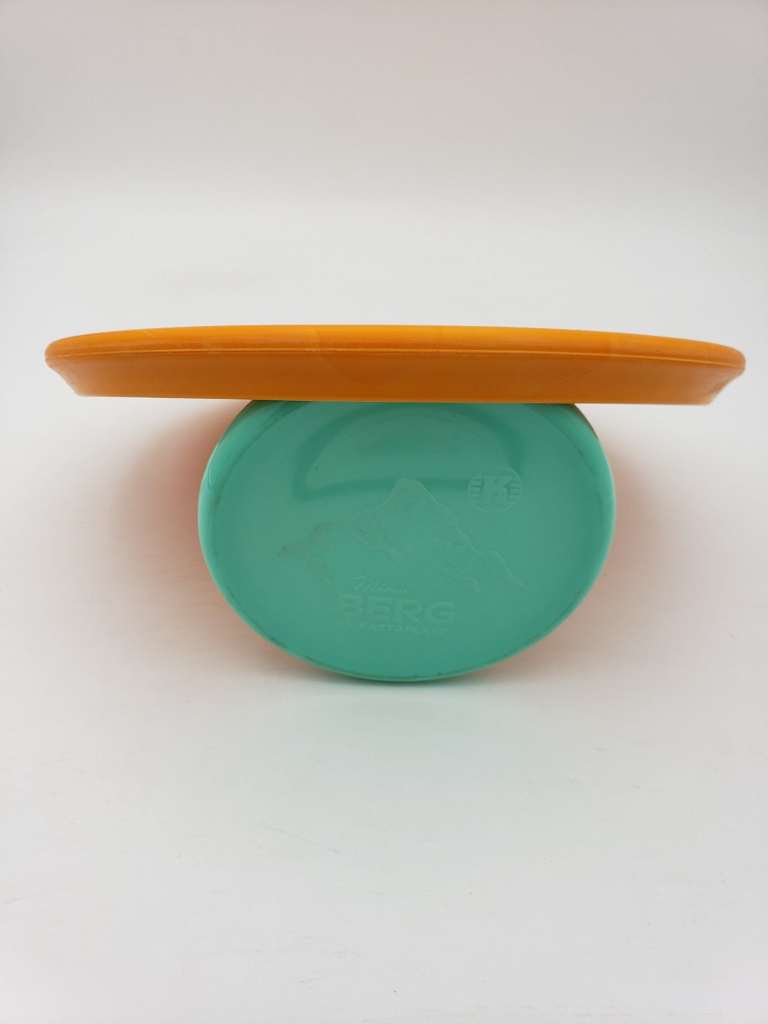 Kastaplast K3 Jrn orange disc golf disc back view