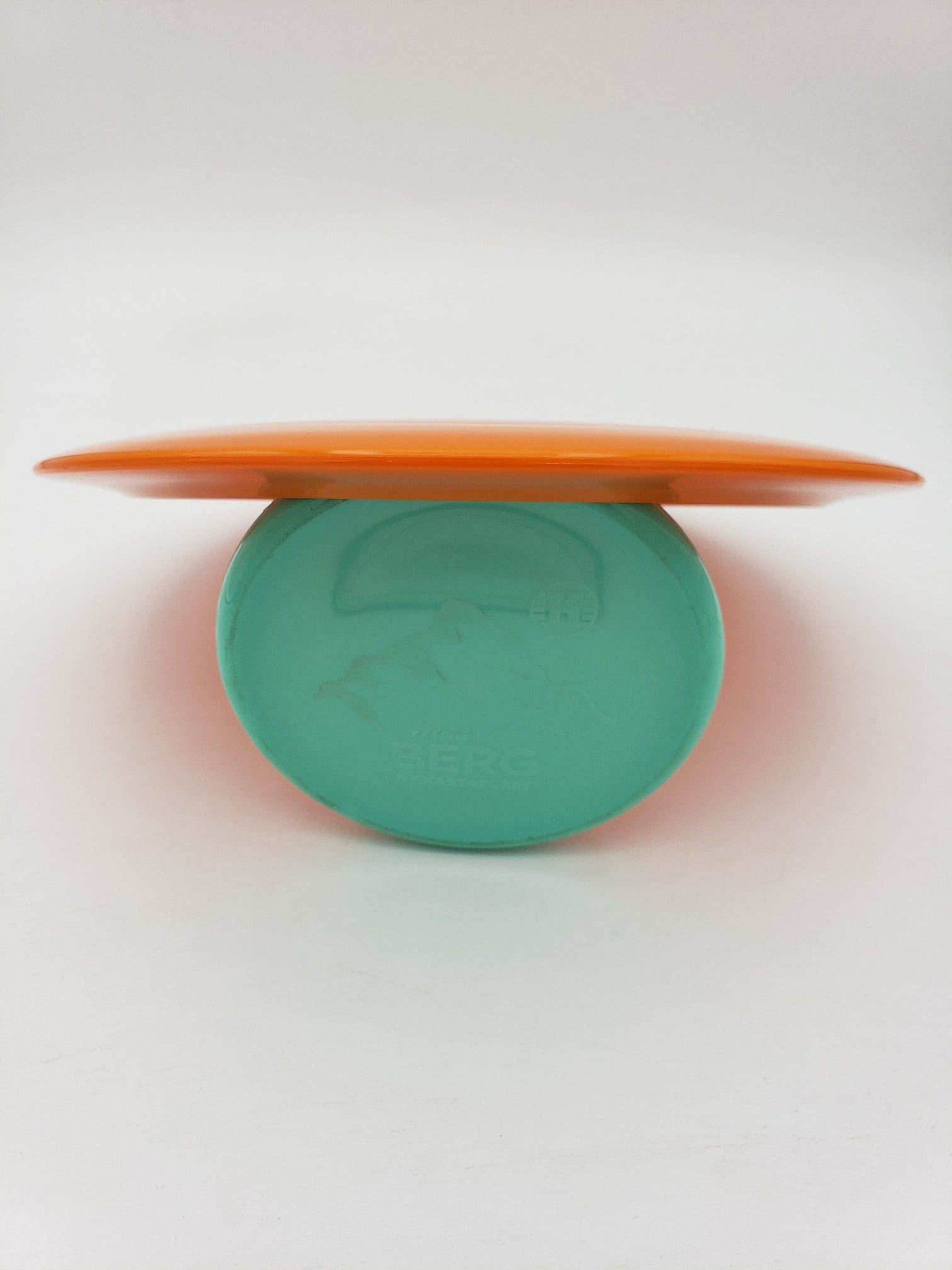Kastaplast K1 Guld orange disc golf disc back view