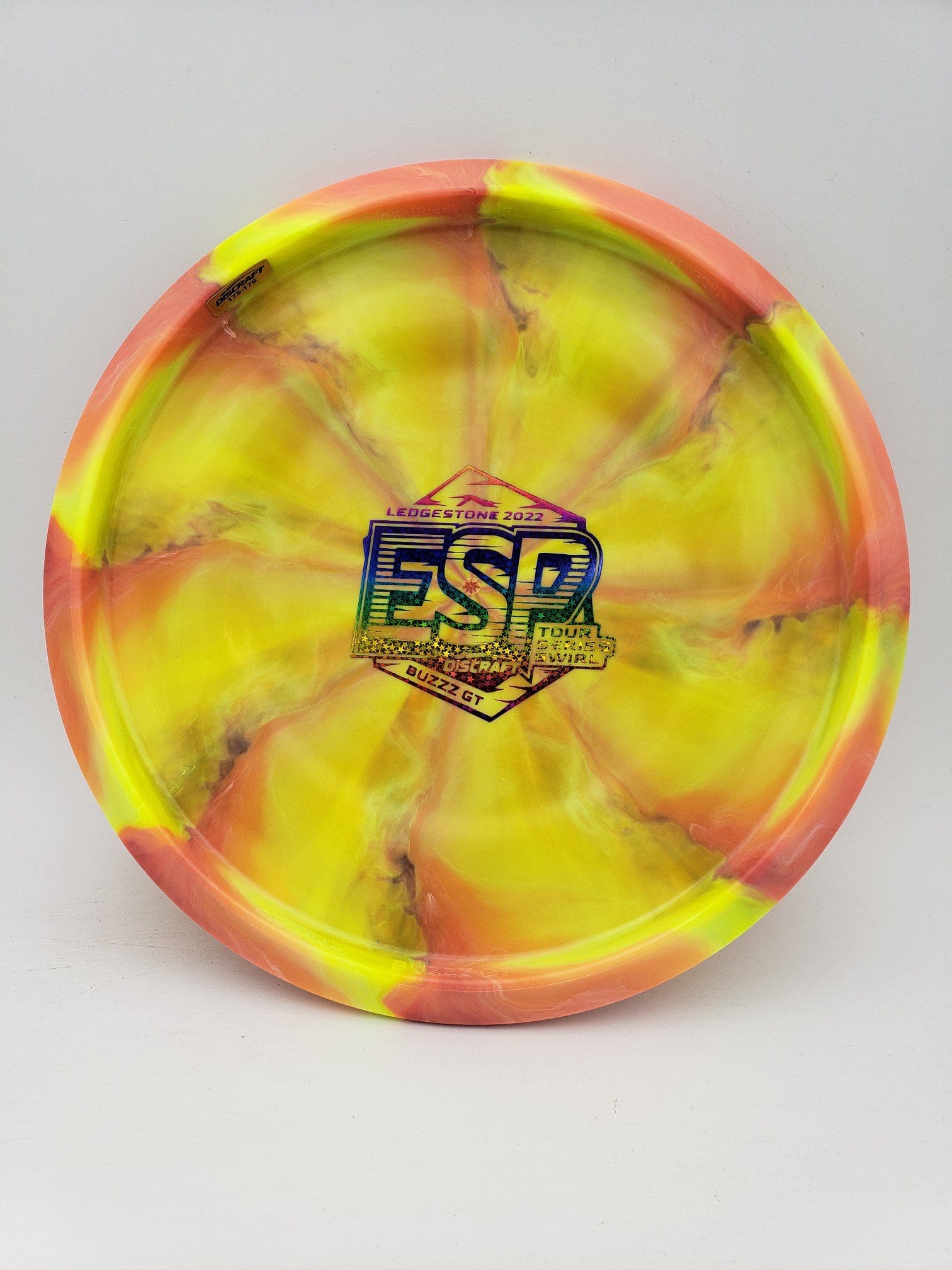 Discraft Ledgestone 2022 ESP Swirl Buzzz GT disc golf disc front view