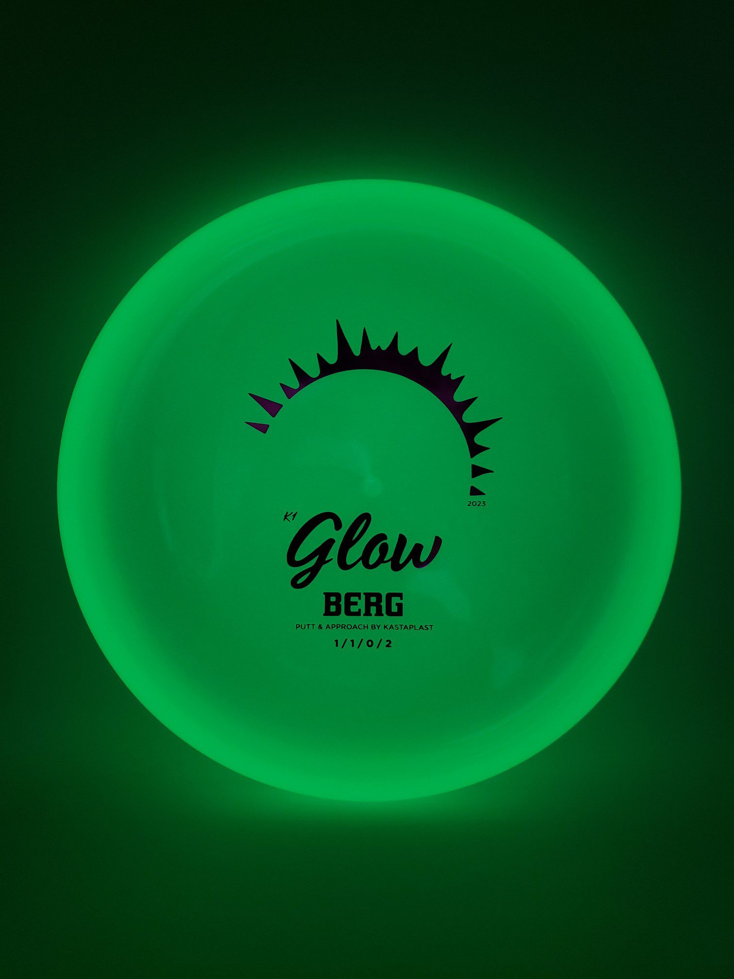 Kastaplast K1 "lowno" Glow Berg 2023 disc golf disc front view