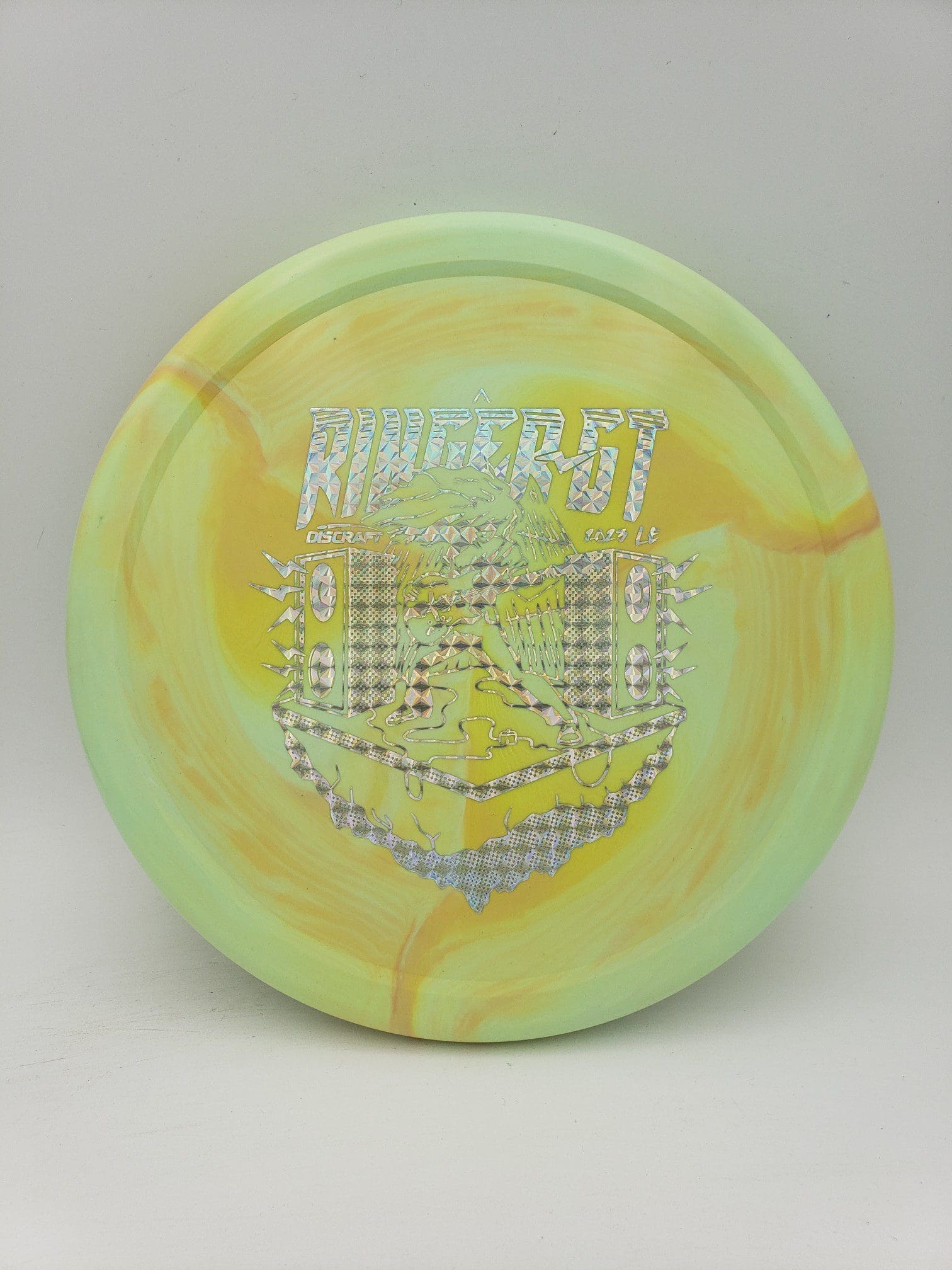 Discraft Ledgestone 2023 ESP Swirl Ringer GT disc golf disc front view