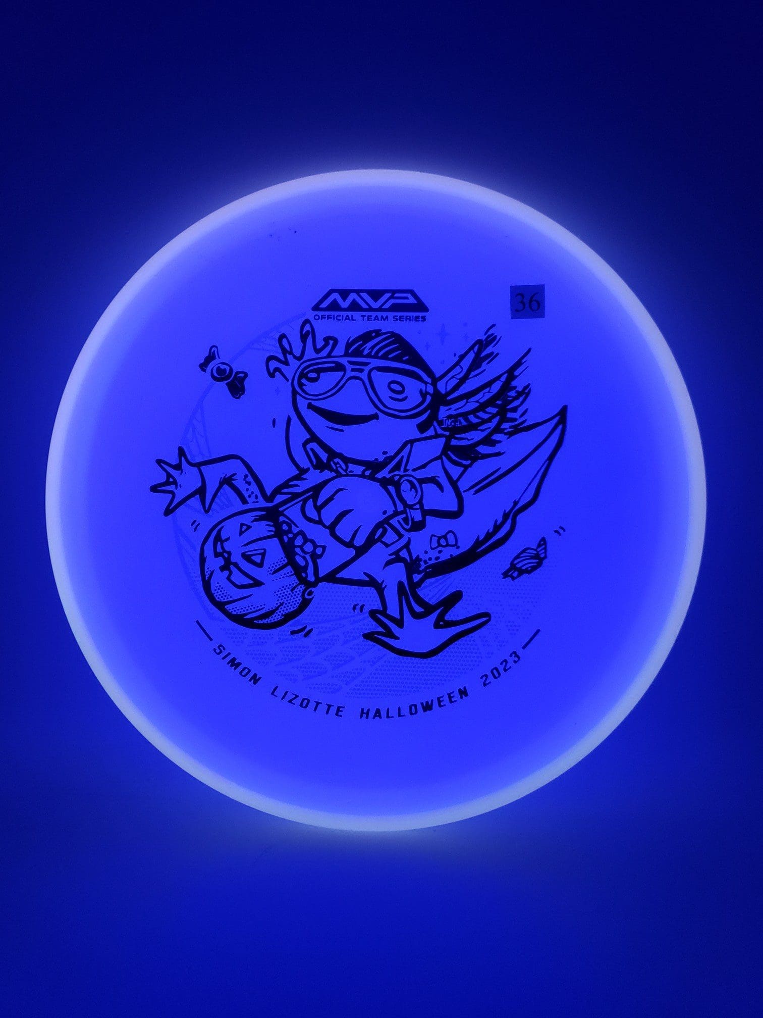 Axiom Total Eclipse Hex Simon Lizotte Halloween 2023 disc golf disc side view