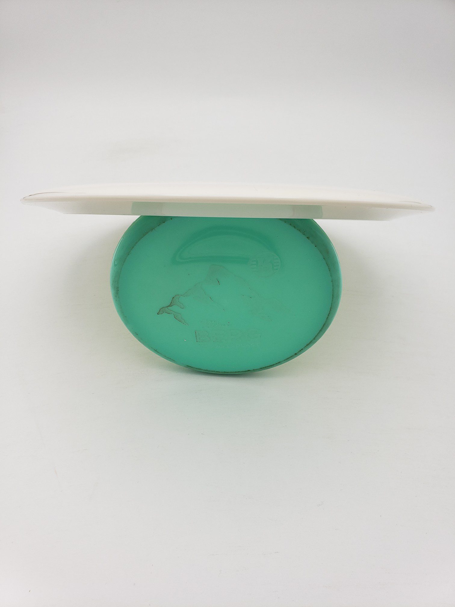 Kastaplast K1 Vass white disc golf disc back view