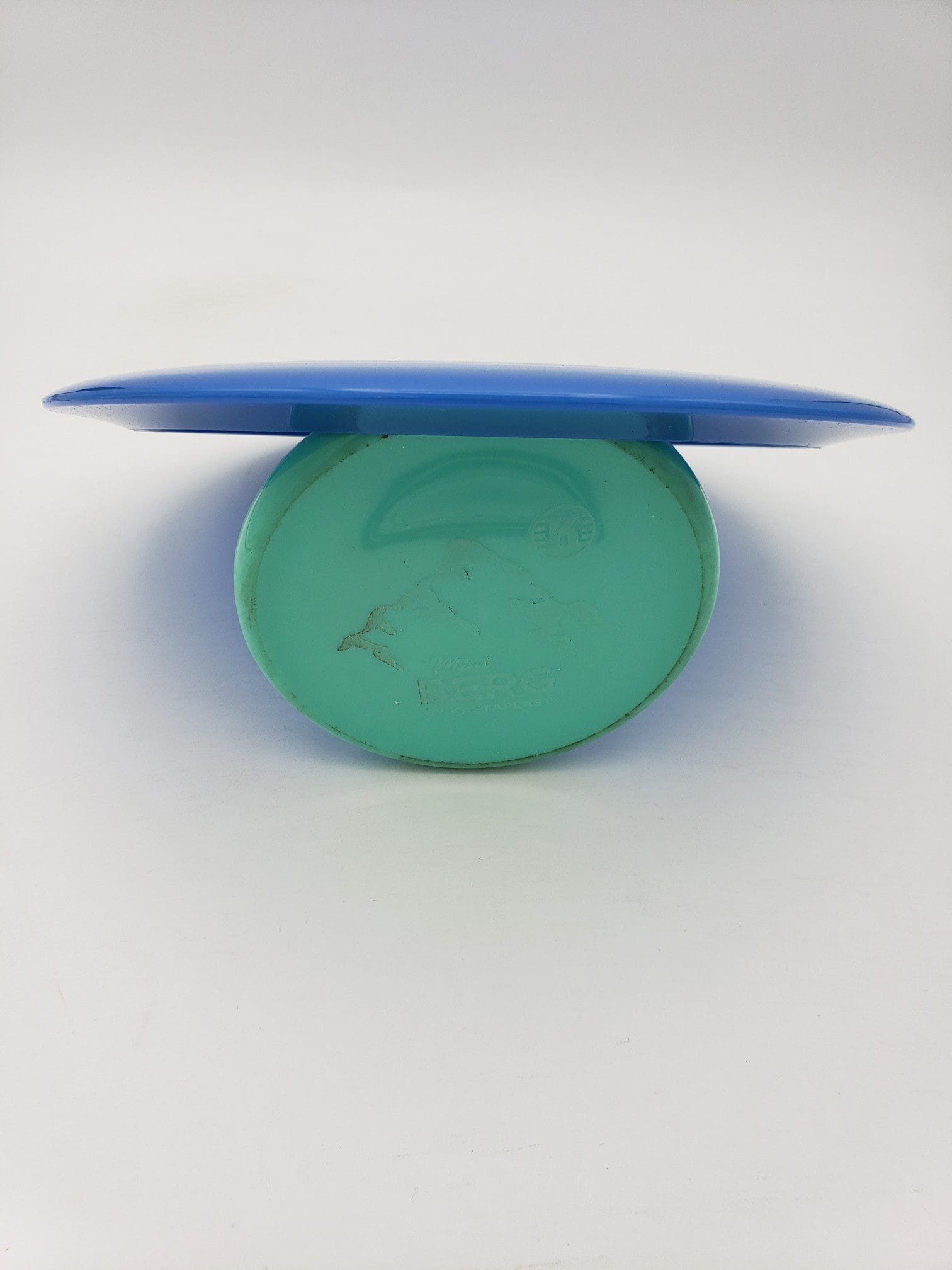 Kastaplast K1 Vass blue disc golf disc back view