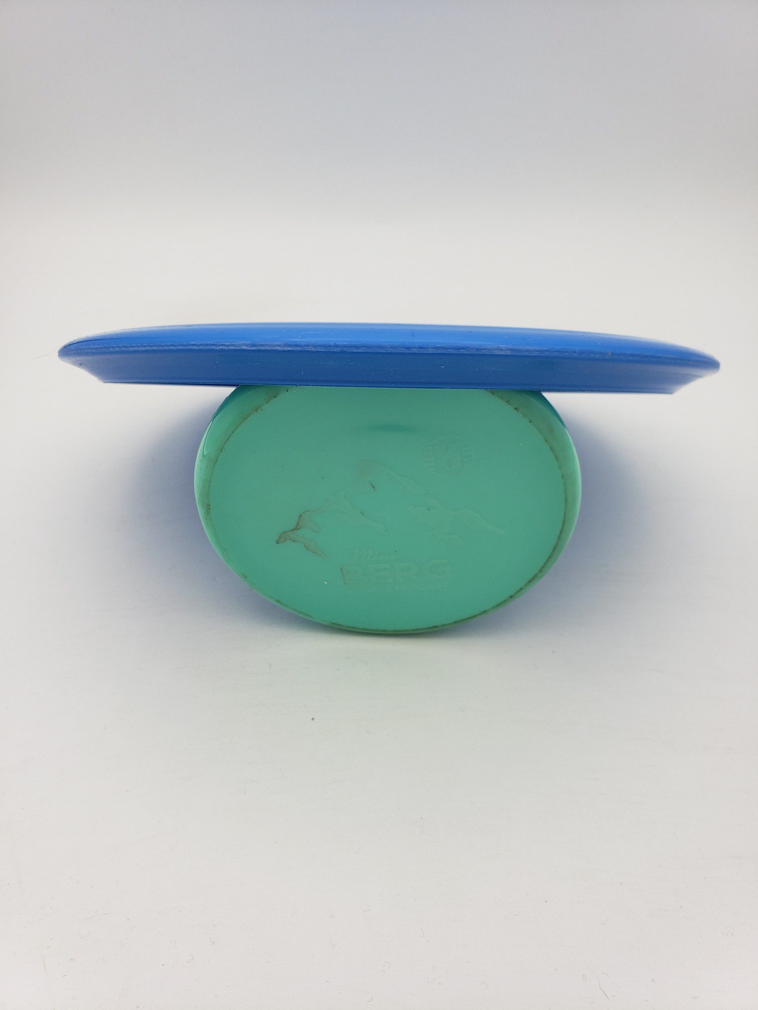 Kastaplast K3 retooled Kaxe blue disc golf disc back view