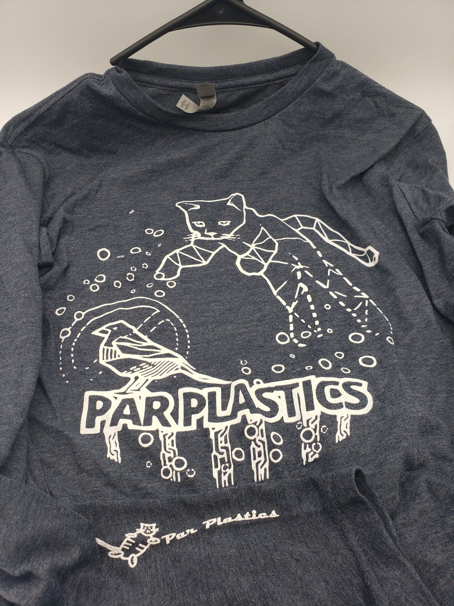 Par Plastics K-Maze-ing tri-blend long sleeves by DoubleRam Design disc golf disc side view