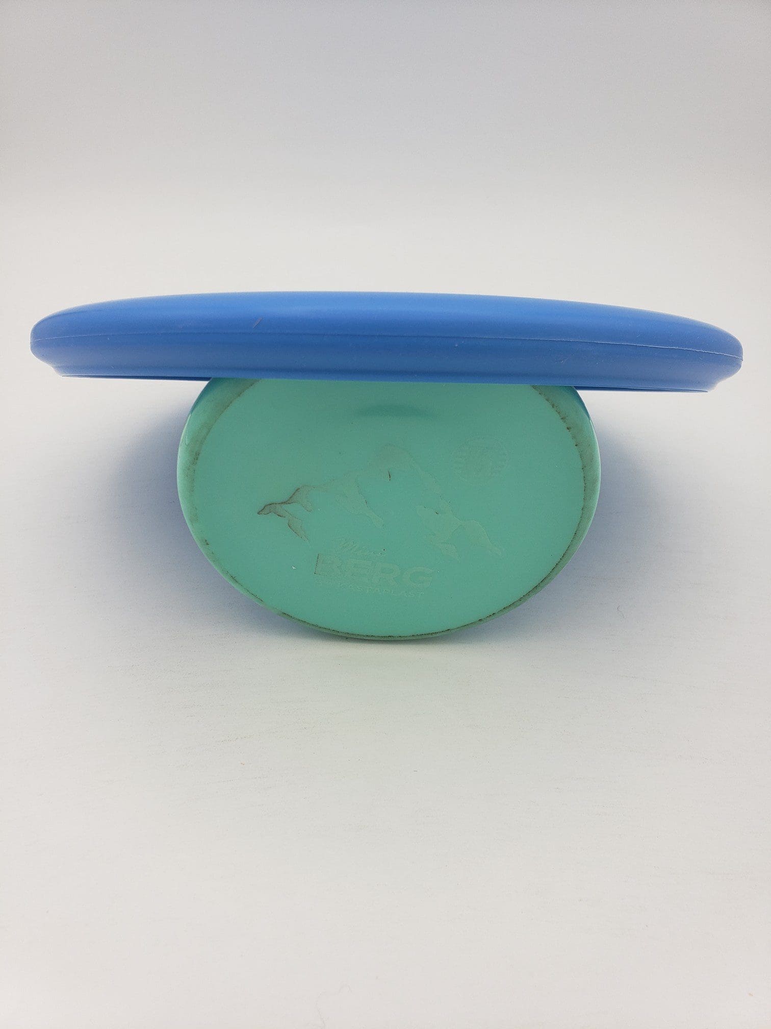 Kastaplast K3 Hard Tuff blue disc golf disc back view
