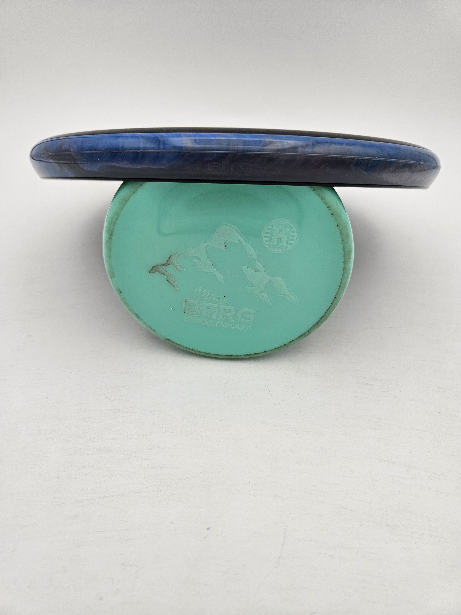 Axiom R2 Pitch - Image 2