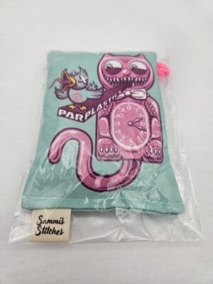 Sammi's Stitches chalk bag Cat Clock